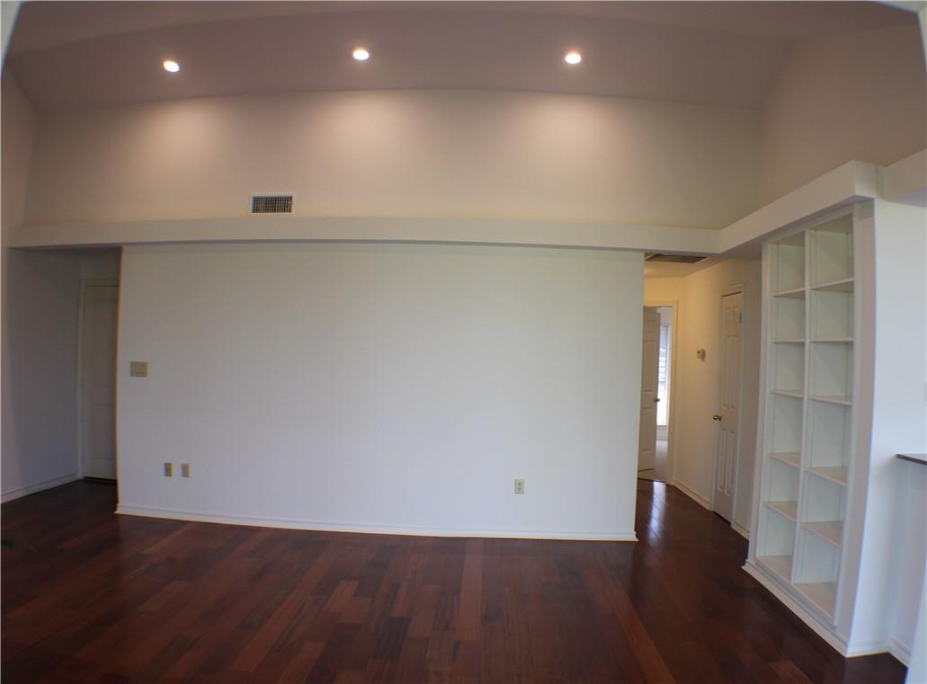 1000 Liberty Park Dr # 307, Austin, TX 78746