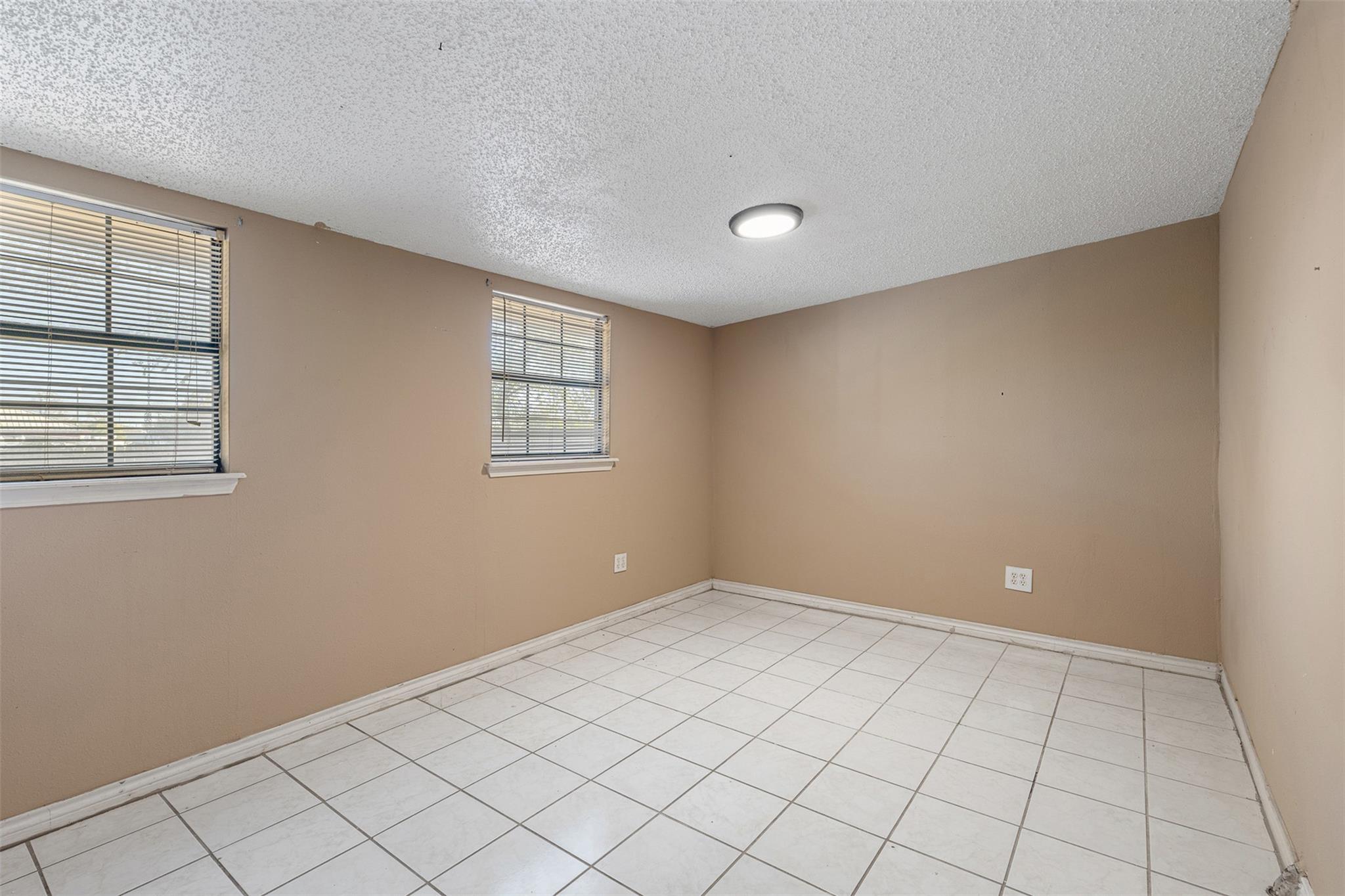 9407 NORTH CREEK Dr, Austin, TX 78753