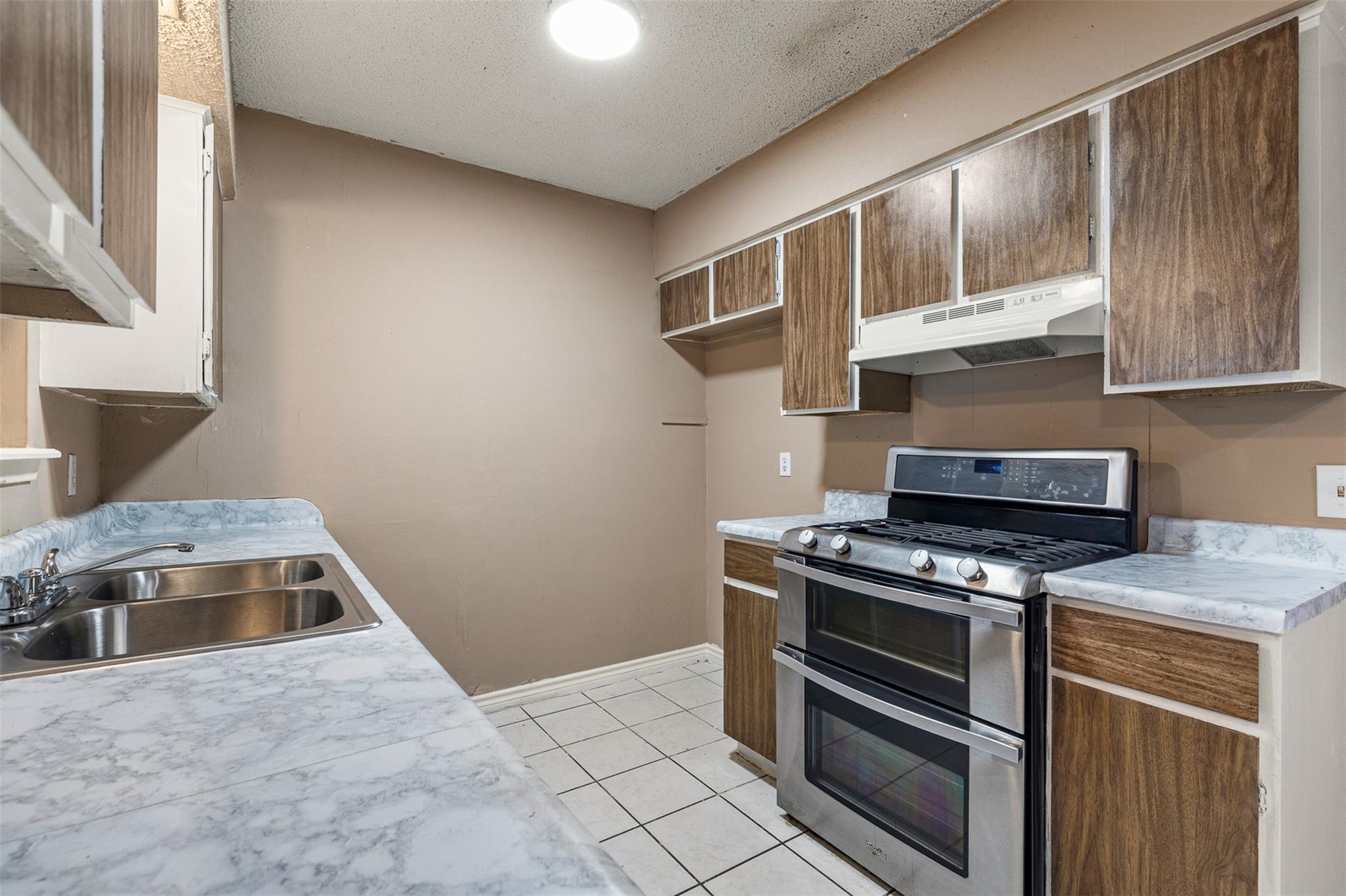 9407 NORTH CREEK Dr, Austin, TX 78753