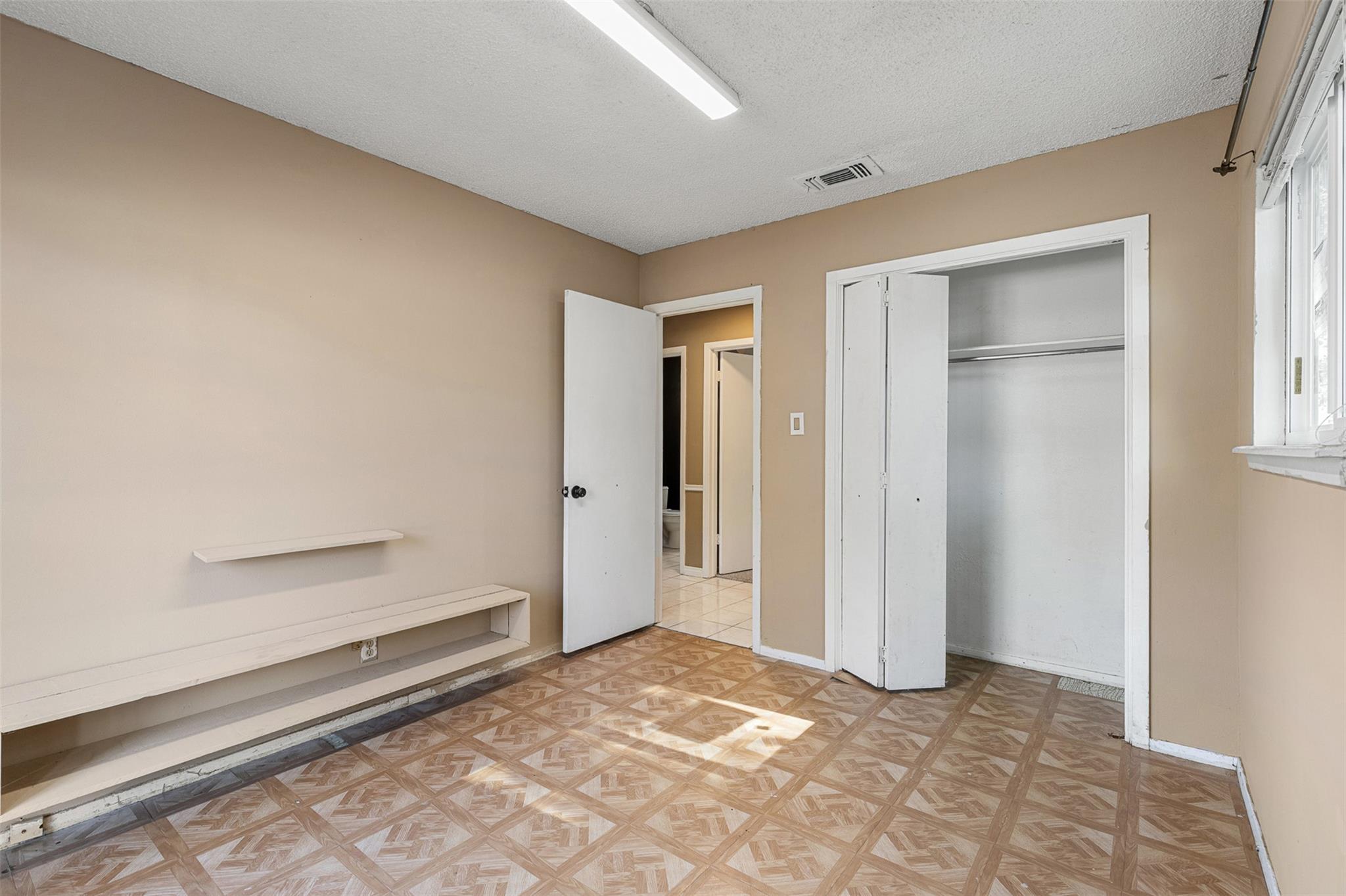 9407 NORTH CREEK Dr, Austin, TX 78753