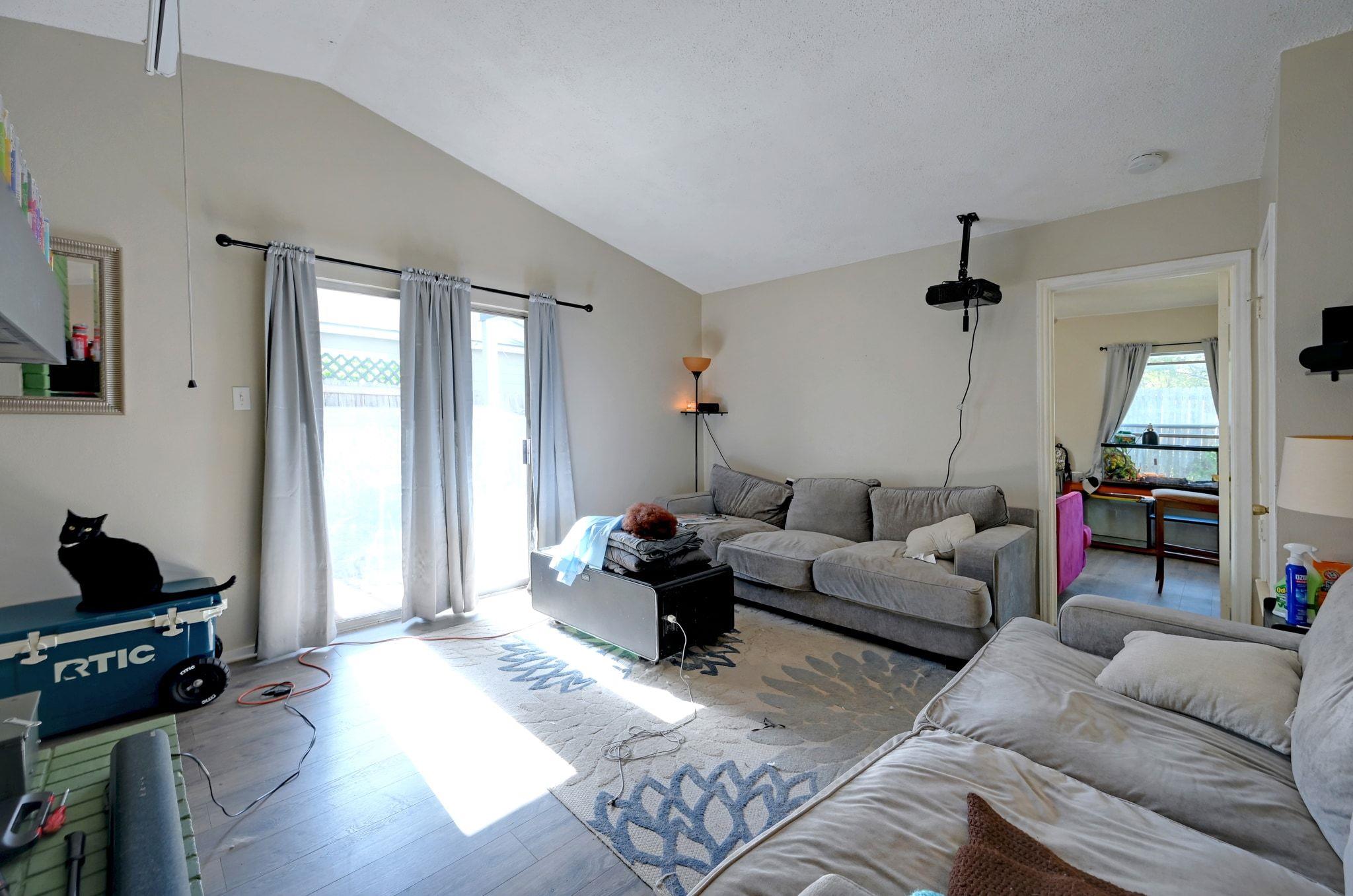 6319 & 6321 Worchester Knl, San Antonio, TX 78233