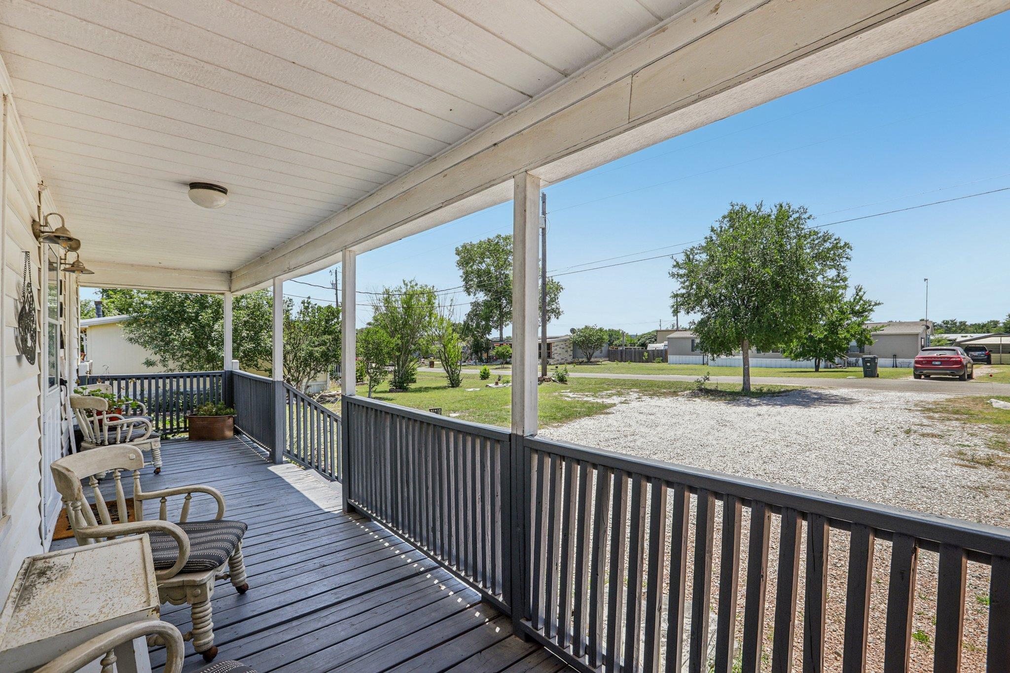 106 County Road 425, Spicewood, TX 78669