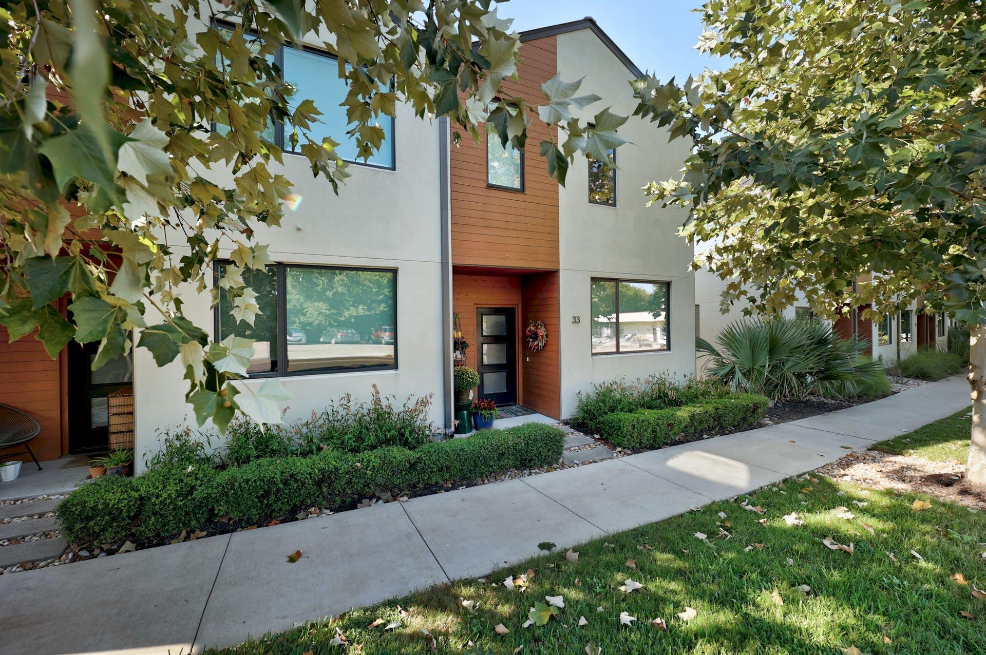 1931 E 38th 1/2 St # 33, Austin, TX 78723