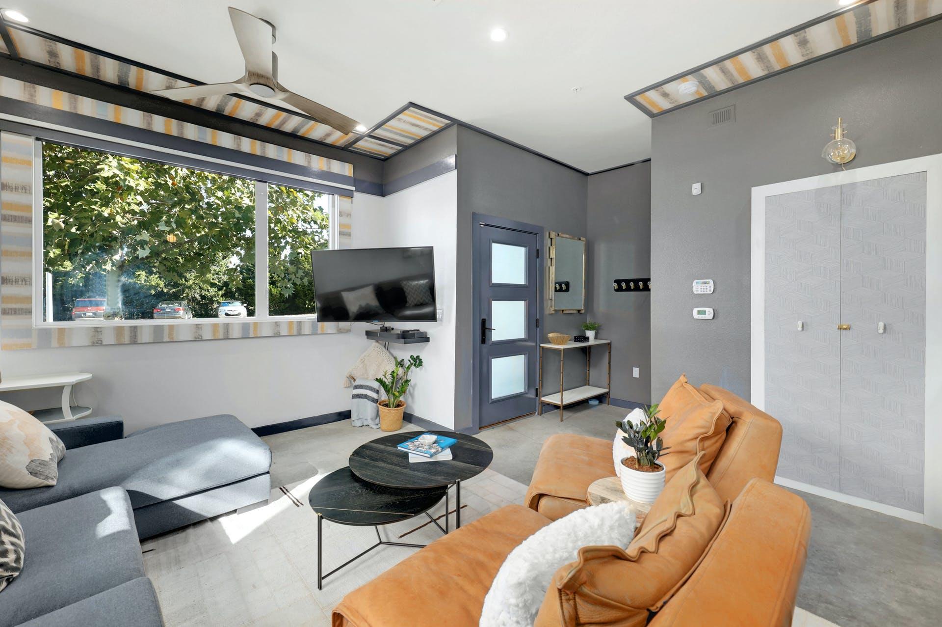 1931 E 38th 1/2 St # 33, Austin, TX 78723