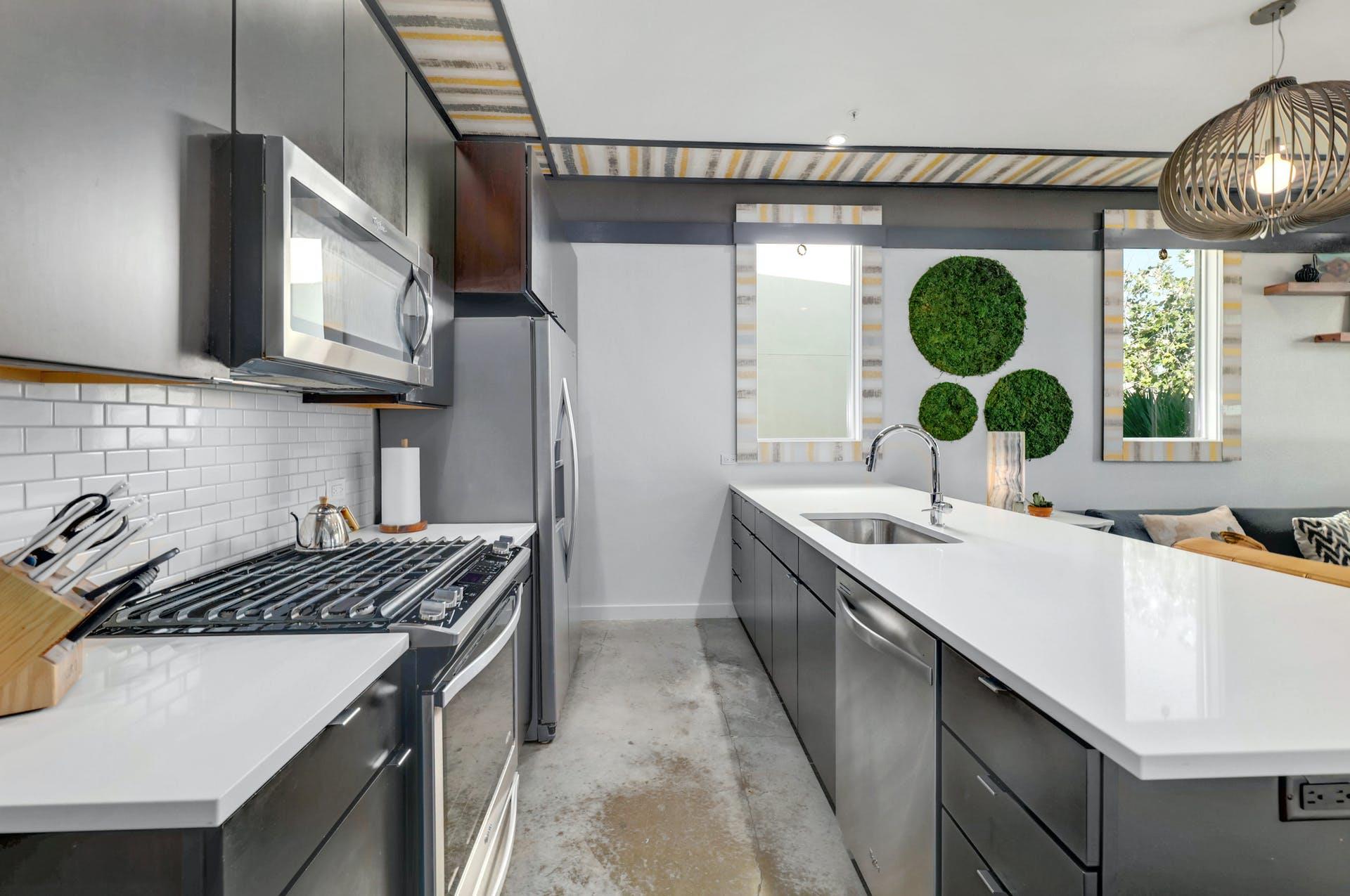 1931 E 38th 1/2 St # 33, Austin, TX 78723