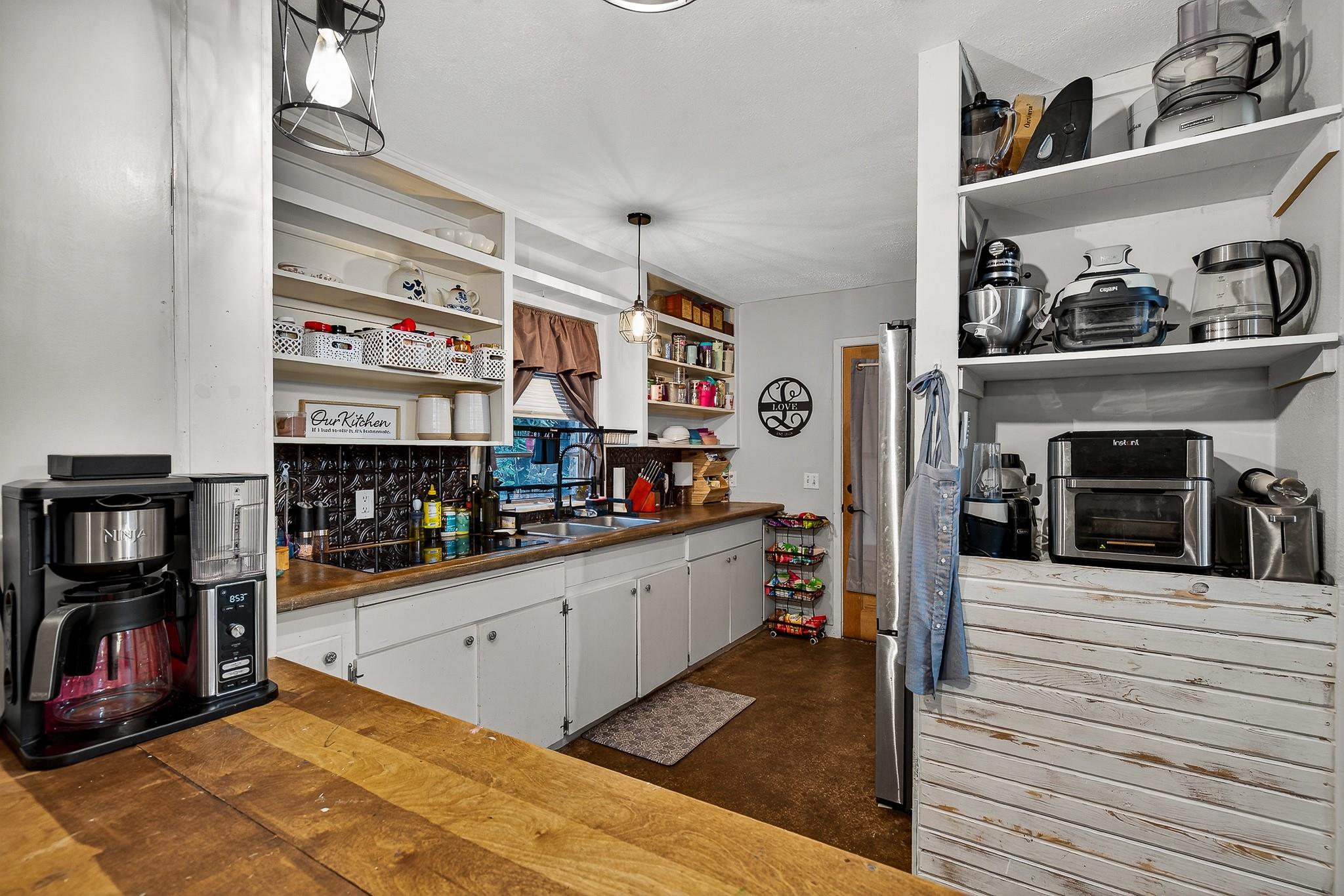 2076 CR 108, Burnet, TX 78611