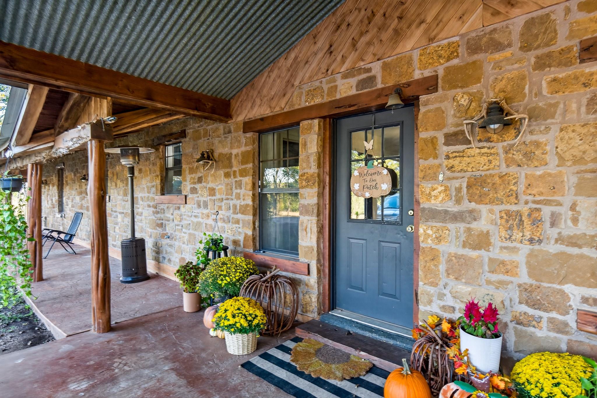 2076 CR 108, Burnet, TX 78611