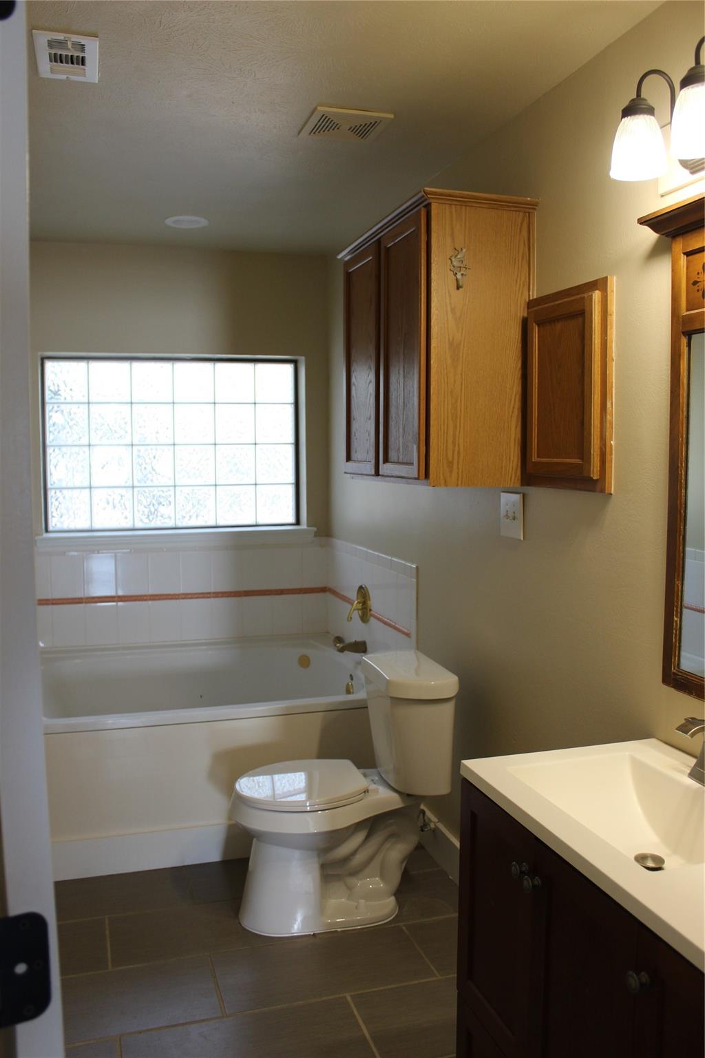 46 Crazy Cross Rd, Wimberley, TX 78676