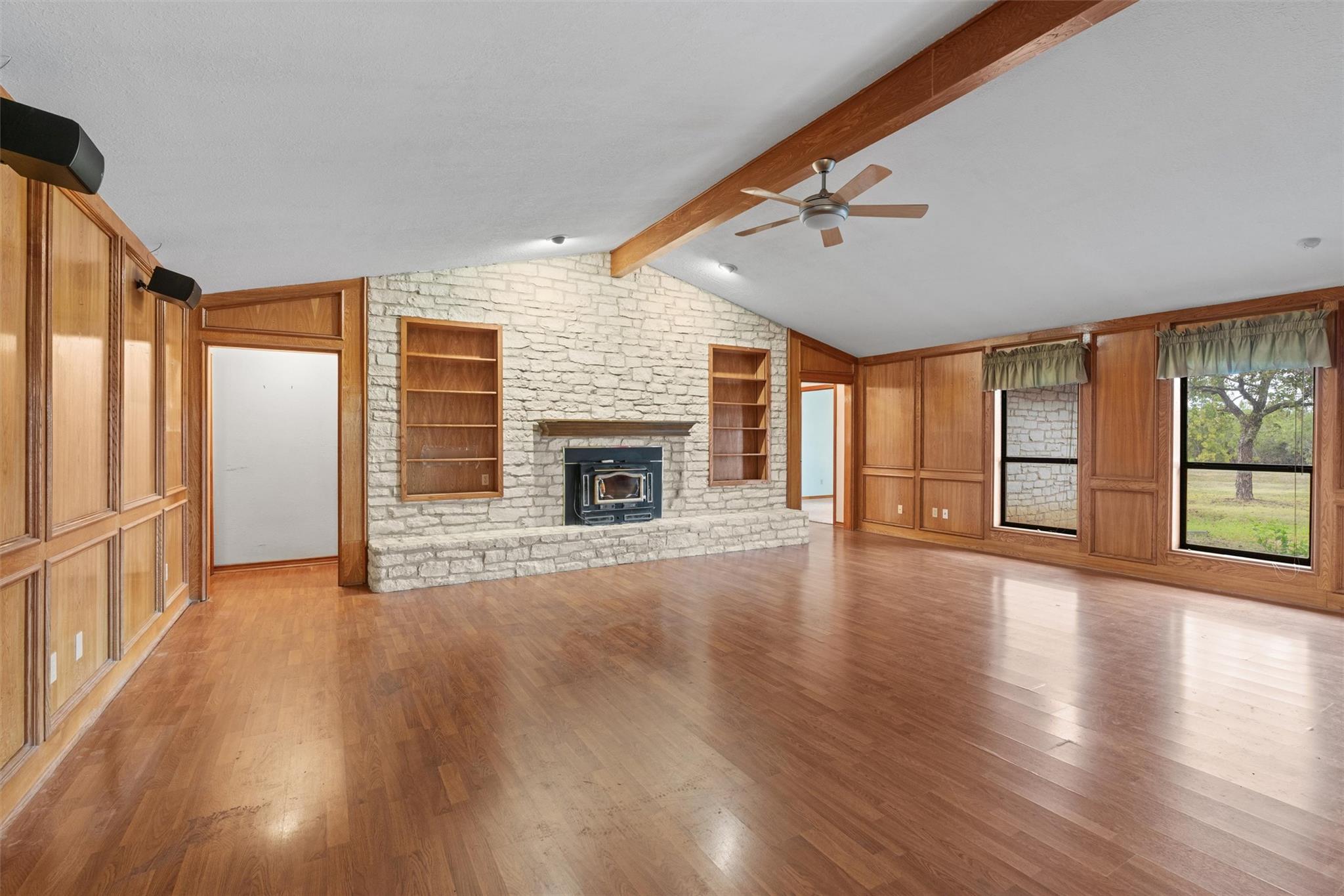 400 County Road 440 Rds, Thrall, TX 76578