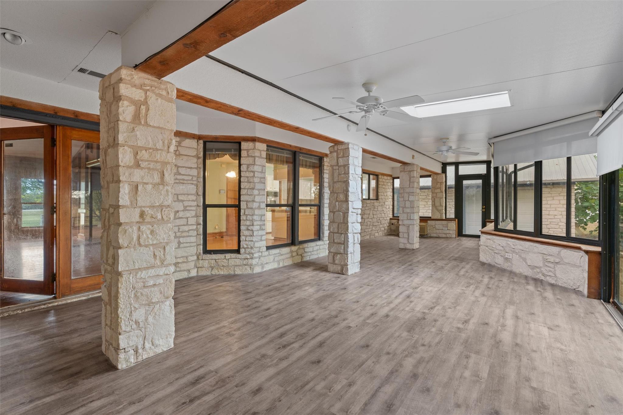 400 County Road 440 Rds, Thrall, TX 76578