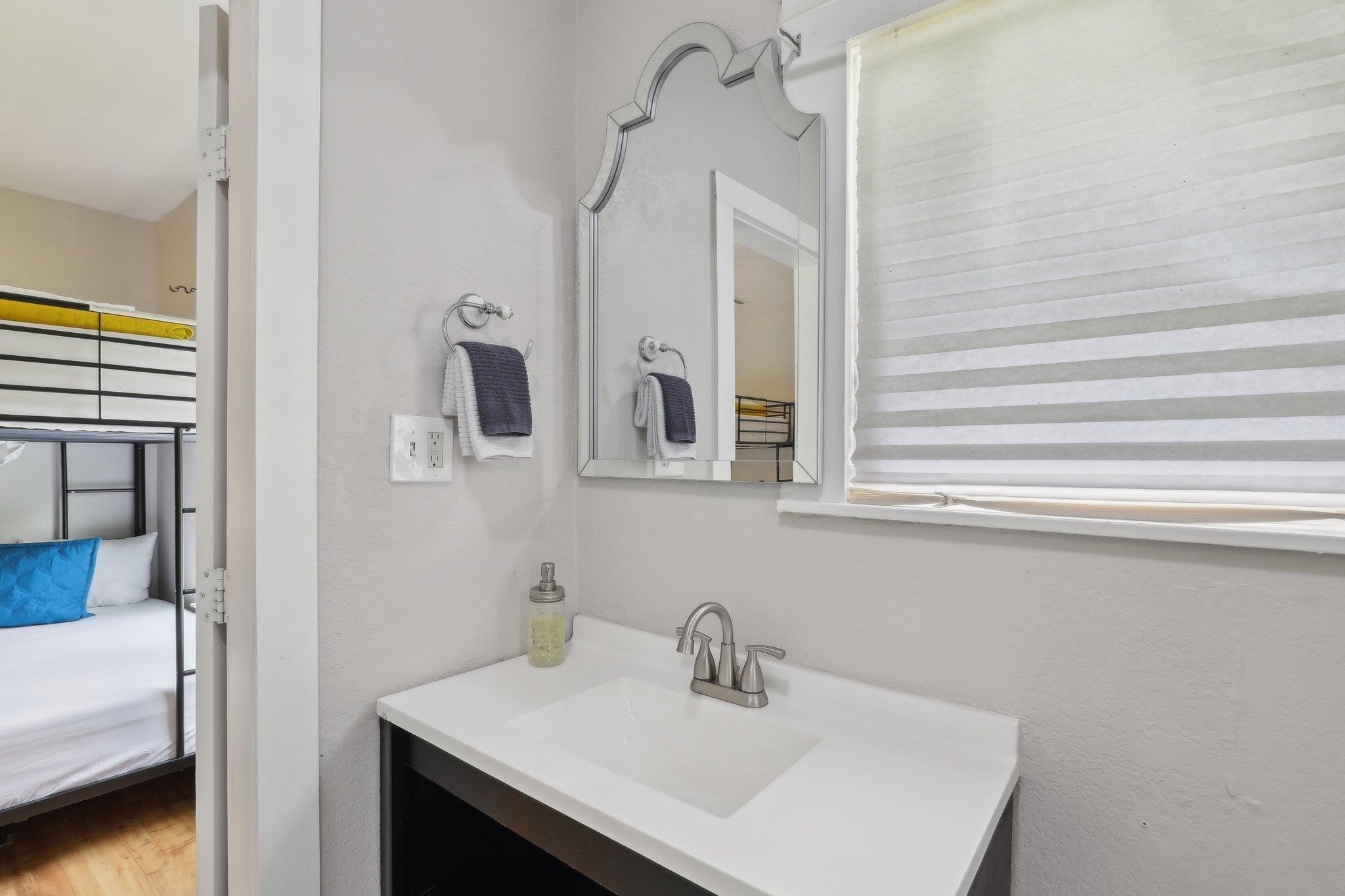 14071 Fm 306, Canyon Lake, TX 78133