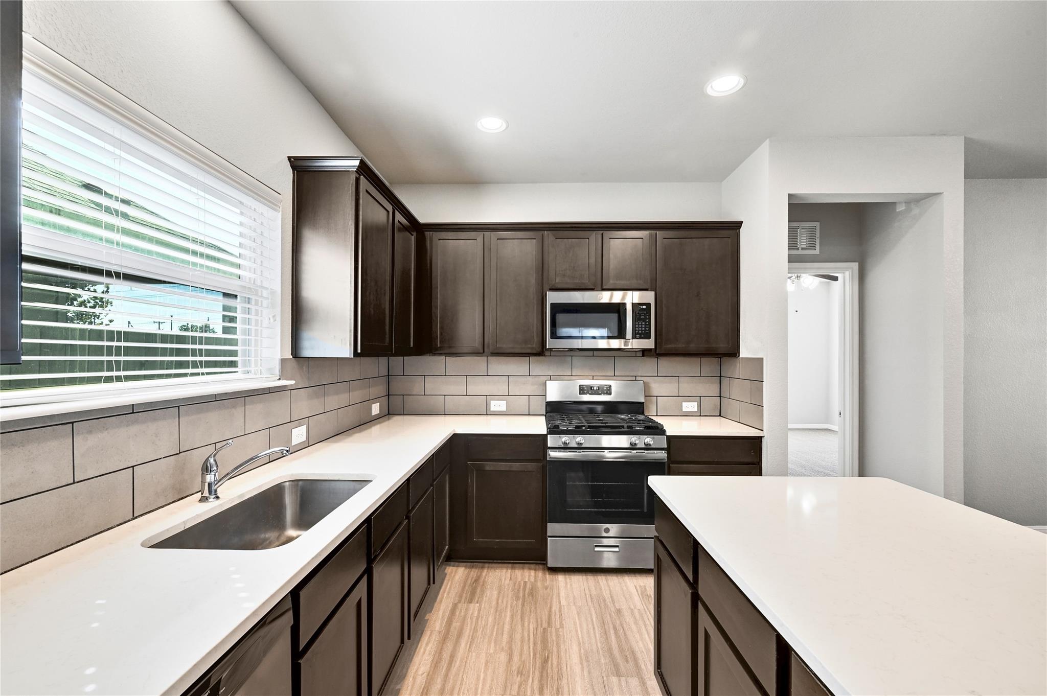 821 Fortrose Ter, Pflugerville, TX 78660