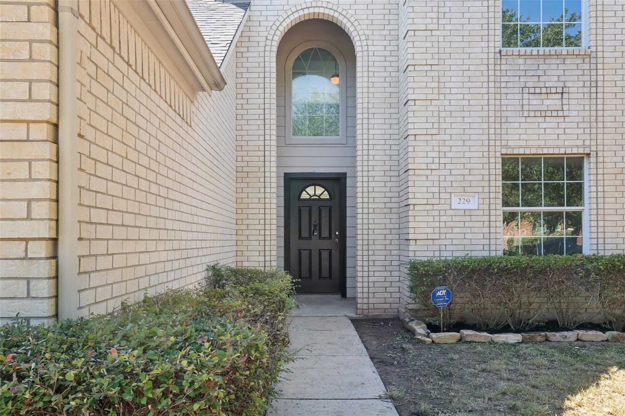 229 King Elder Ln, Leander, TX 78641