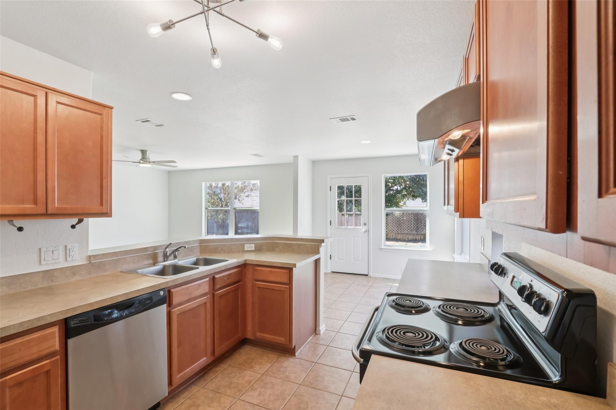 229 King Elder Ln, Leander, TX 78641