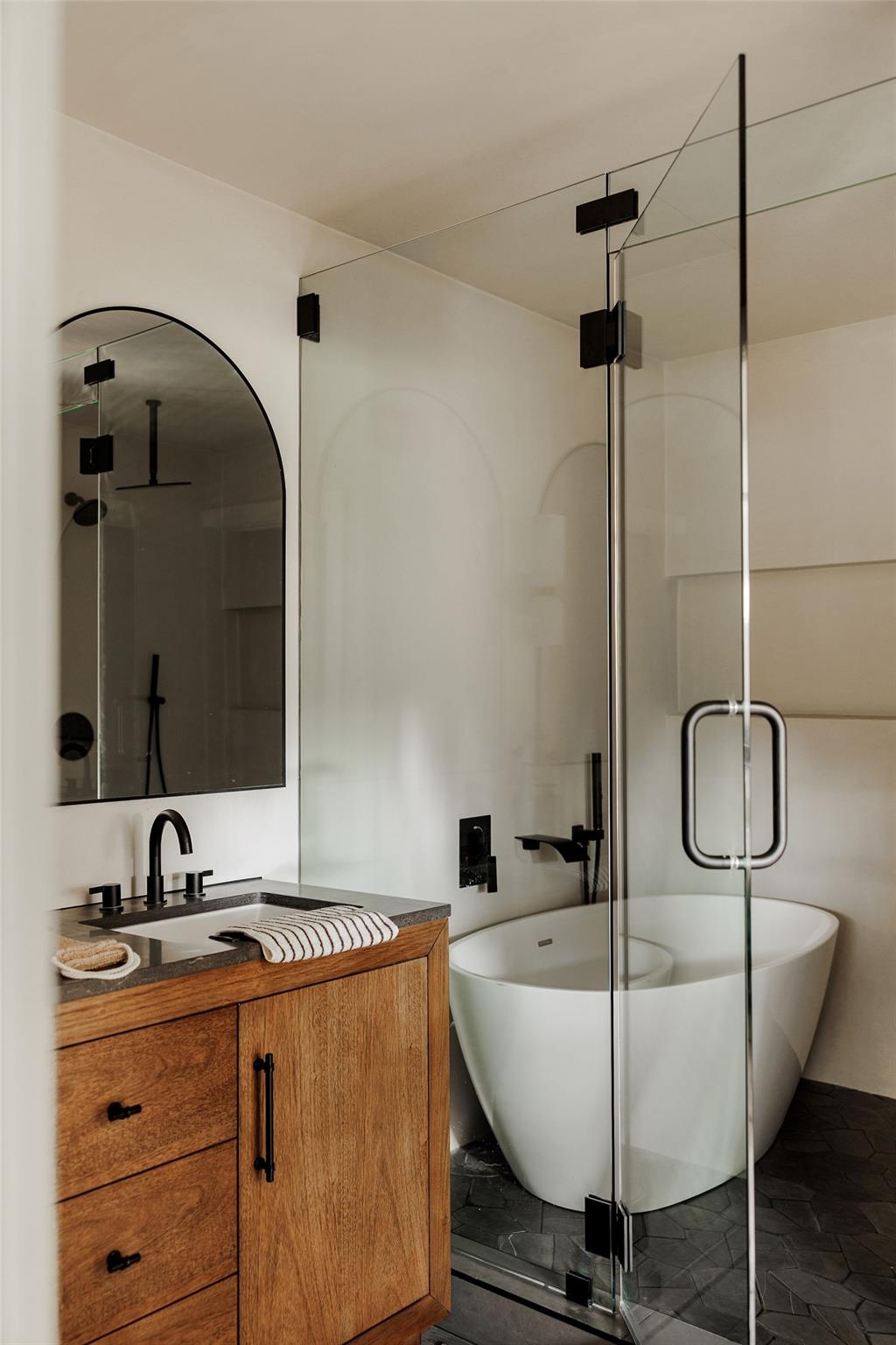 9201 Collingwood Dr, Austin, TX 78748