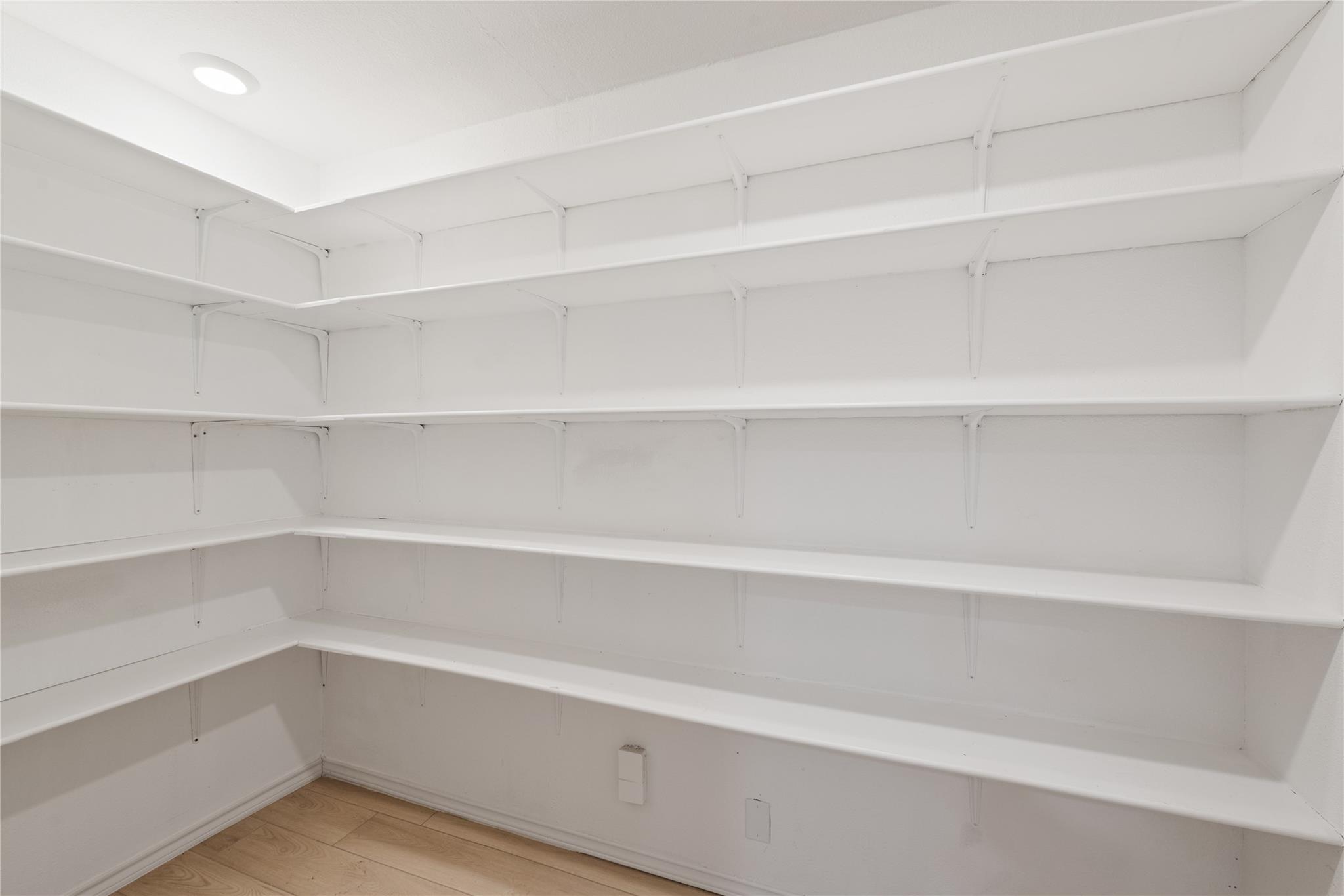 6809 Lunar Dr, Austin, TX 78745