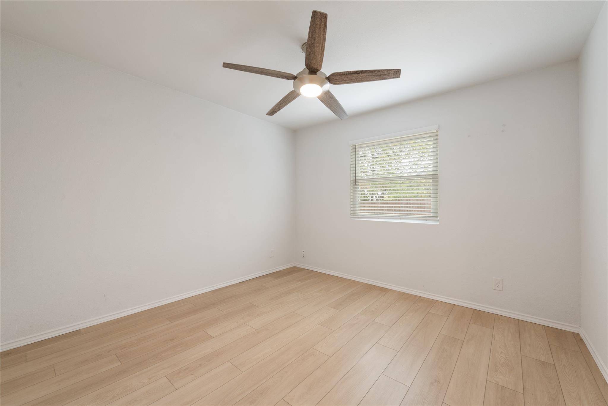 6809 Lunar Dr, Austin, TX 78745