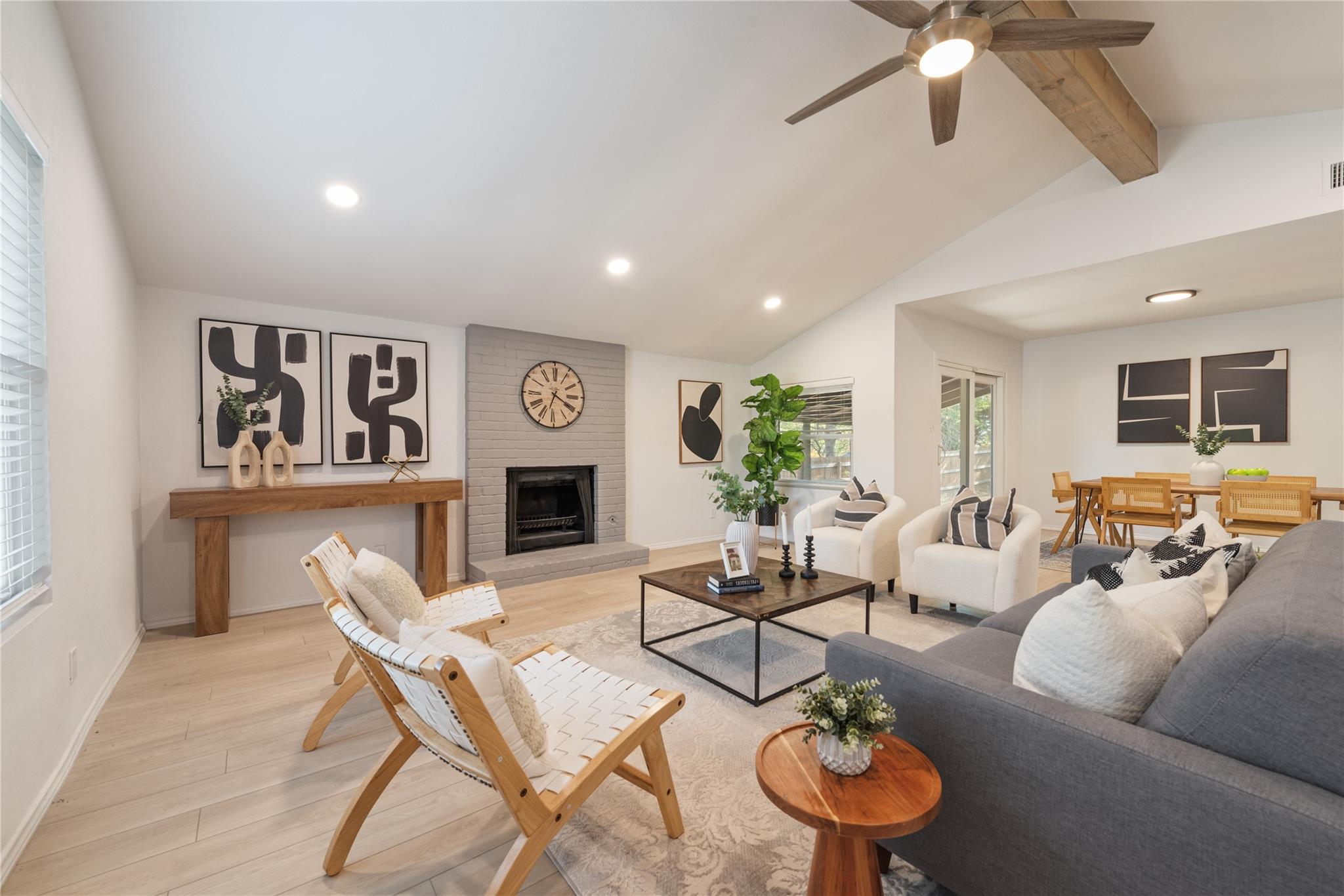 6809 Lunar Dr, Austin, TX 78745