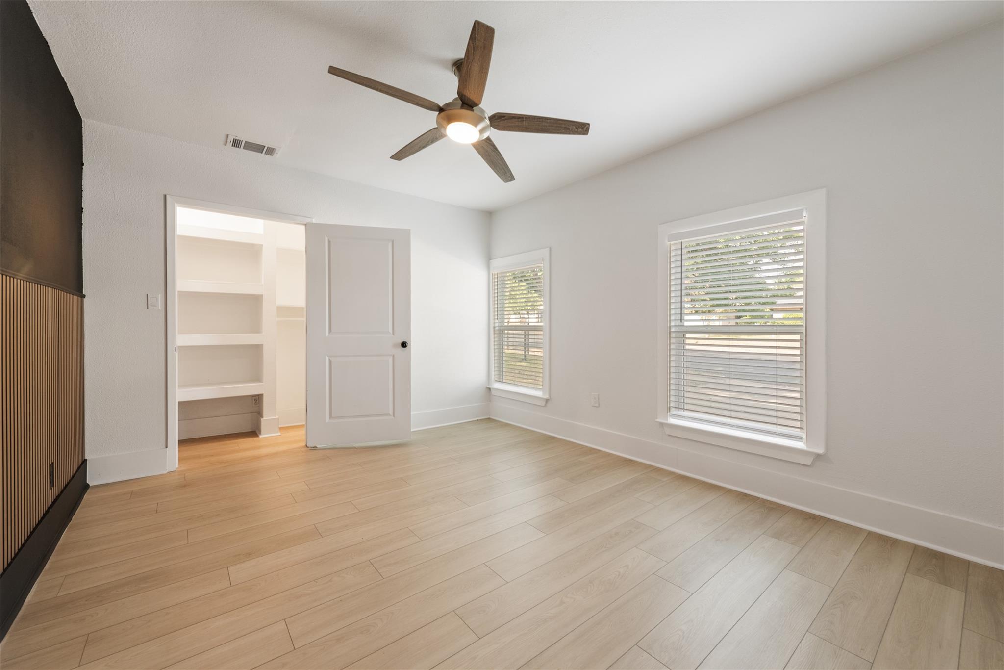 6809 Lunar Dr, Austin, TX 78745