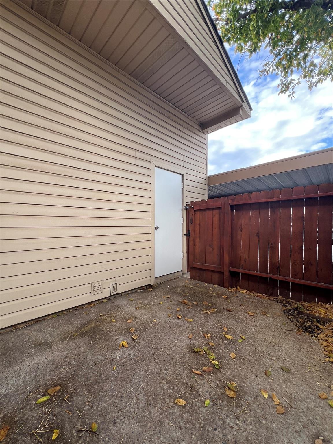 8400 Jamestown Dr # 322, Austin, TX 78758