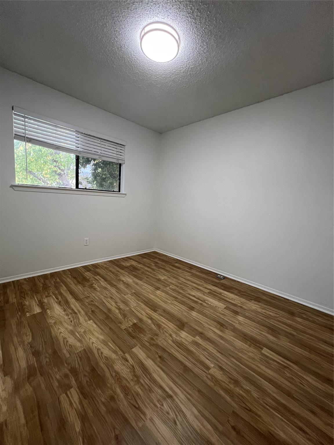 8400 Jamestown Dr # 322, Austin, TX 78758