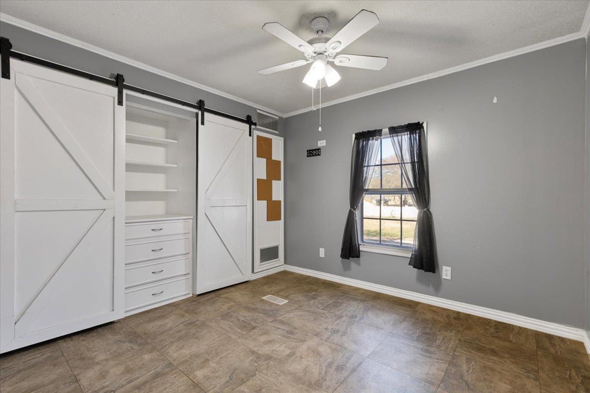 145 Angelia Dr, Cedar Creek, TX 78612