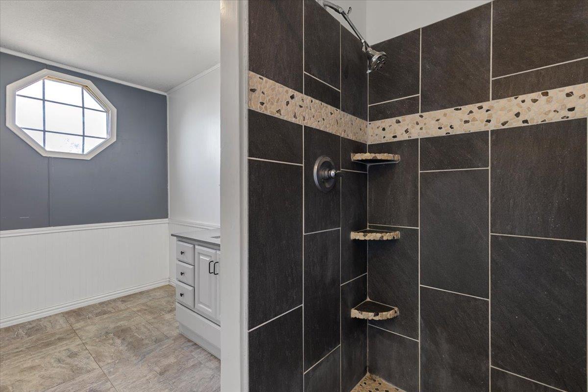 145 Angelia Dr, Cedar Creek, TX 78612