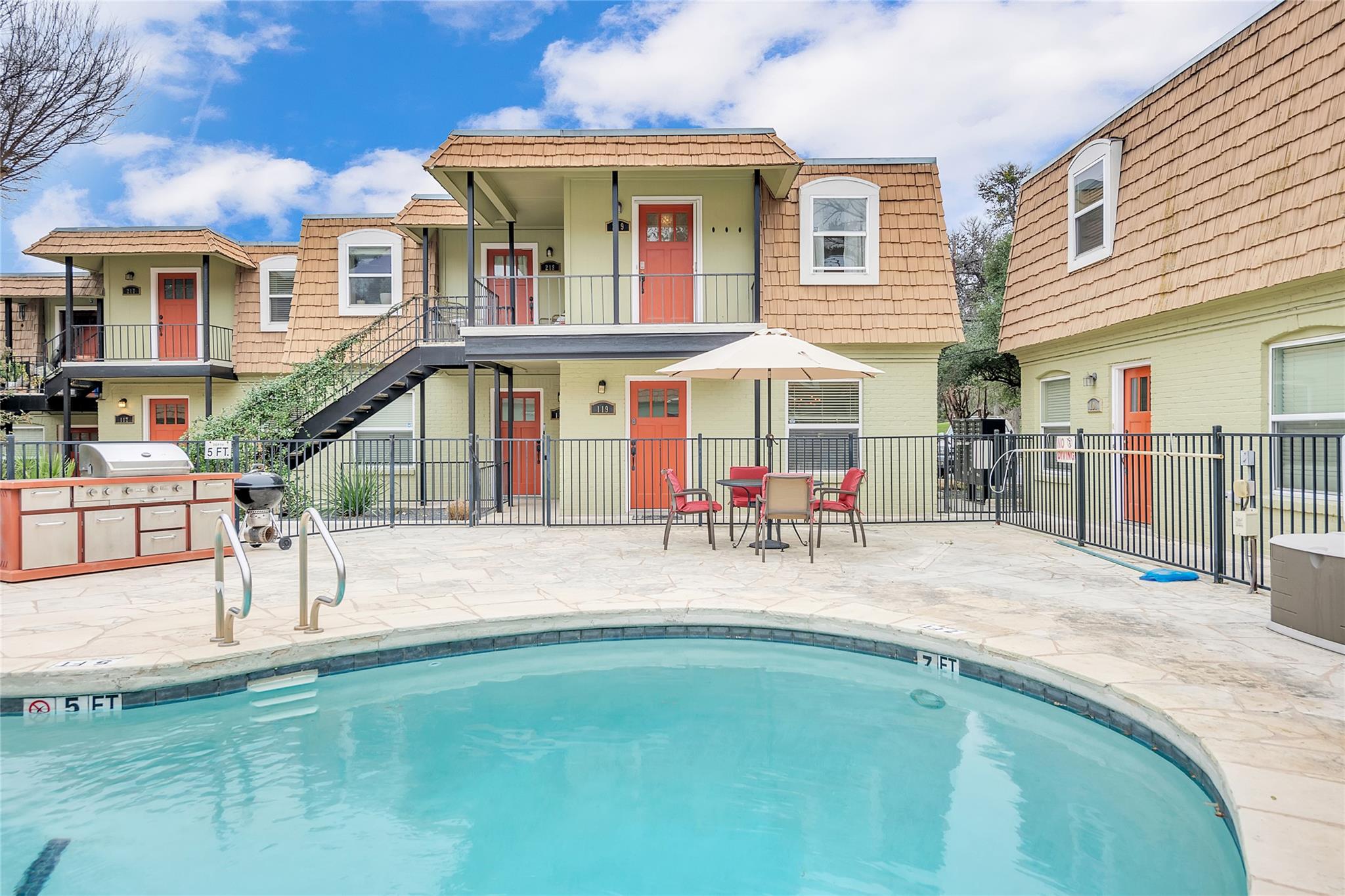 1500 East Side Dr # 219A, Austin, TX 78704