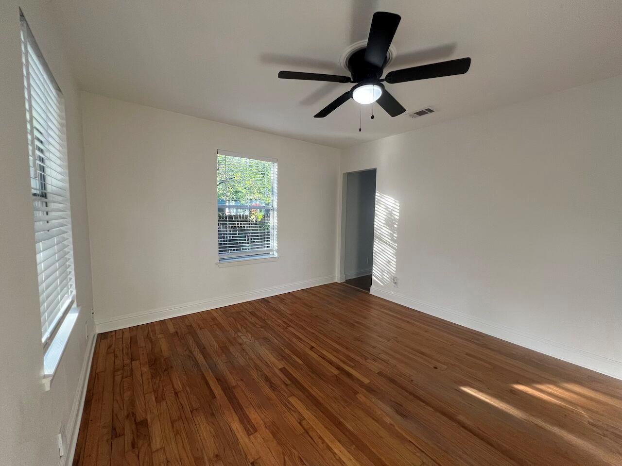 928 E 56th St, Austin, TX 78751