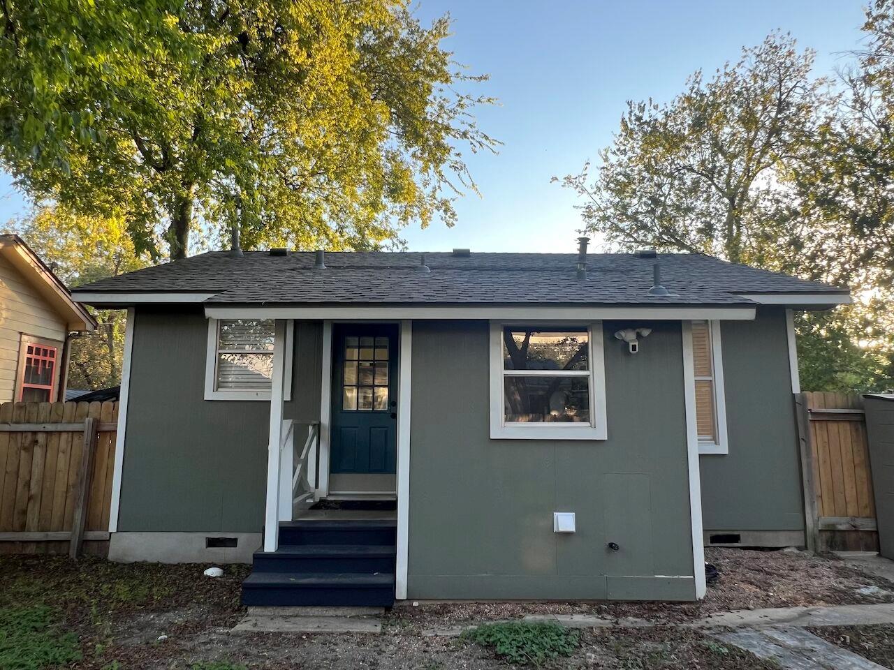 928 E 56th St, Austin, TX 78751