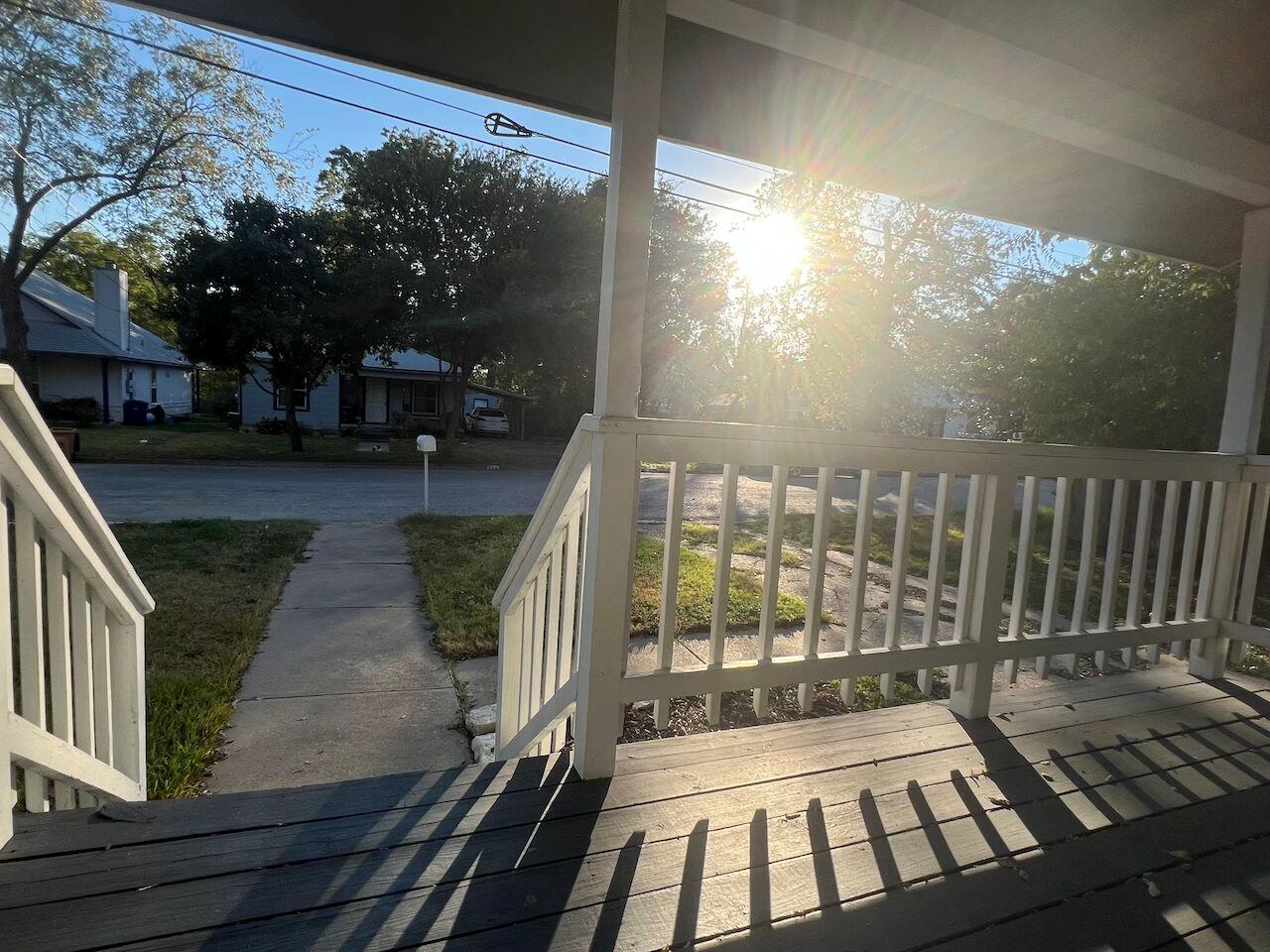 928 E 56th St, Austin, TX 78751