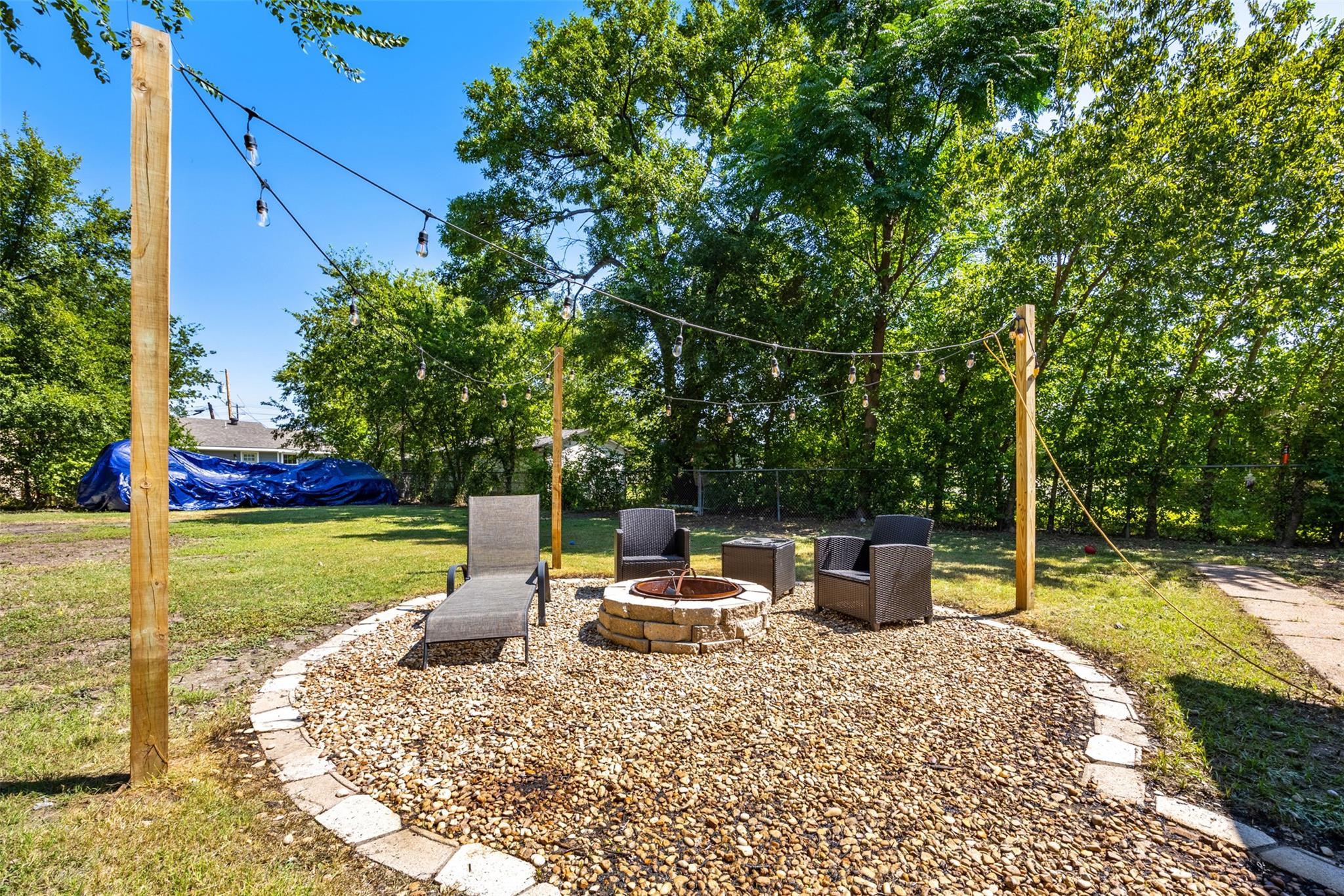 2113 Saunders St, Gatesville, TX 76528