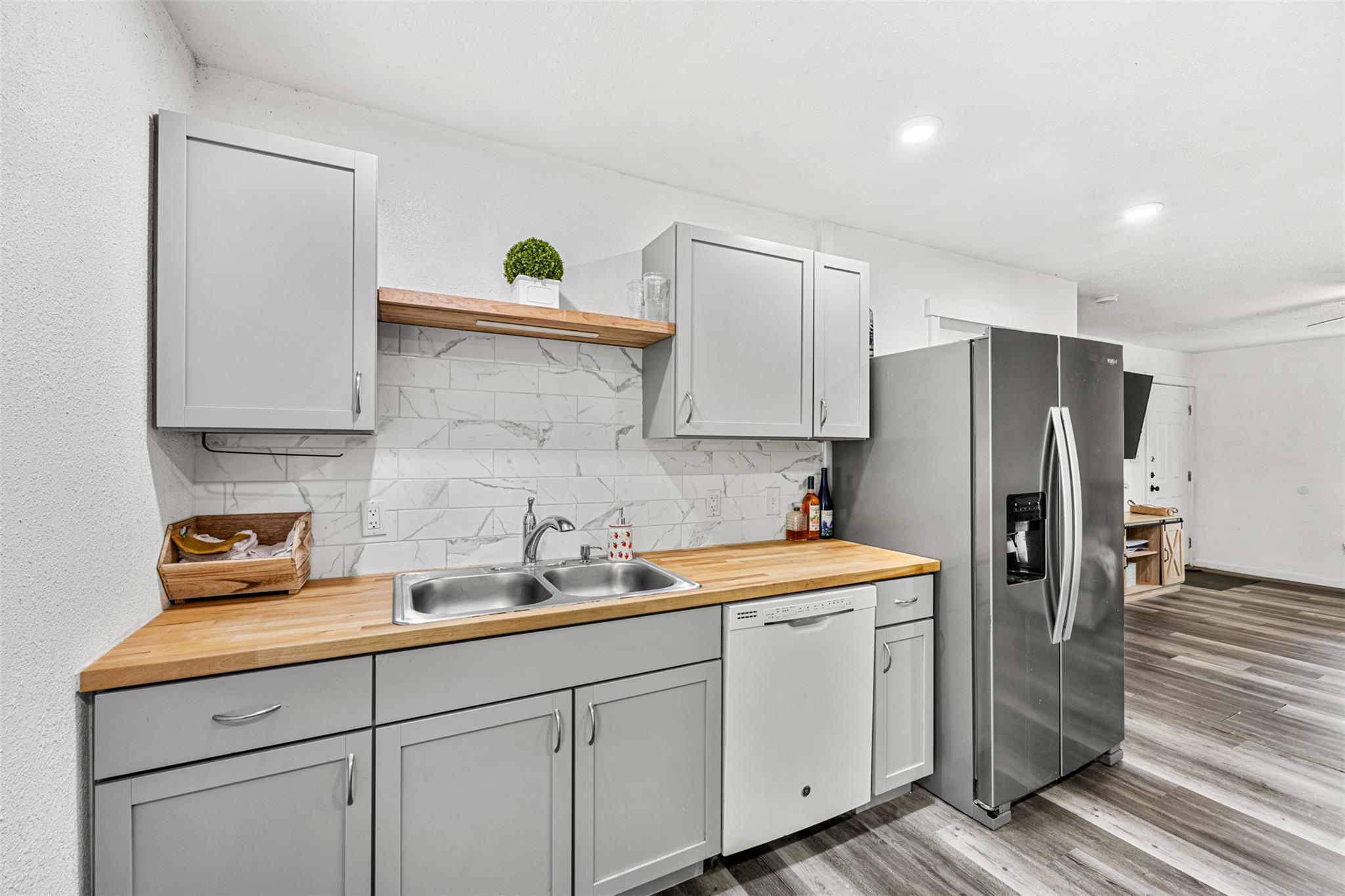 2113 Saunders St, Gatesville, TX 76528