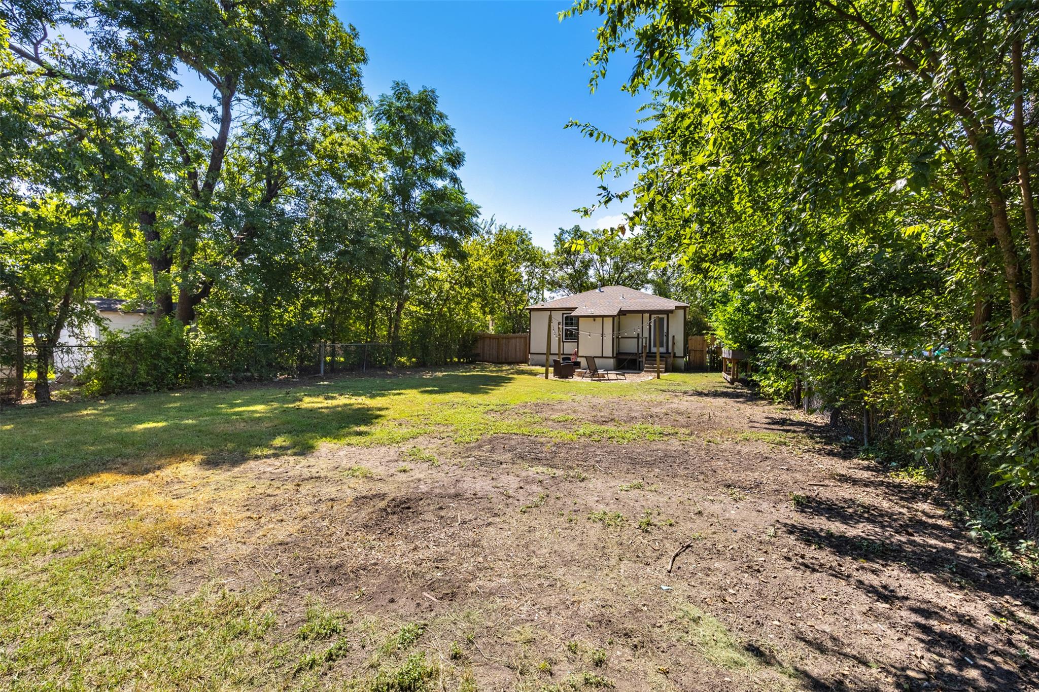 2113 Saunders St, Gatesville, TX 76528