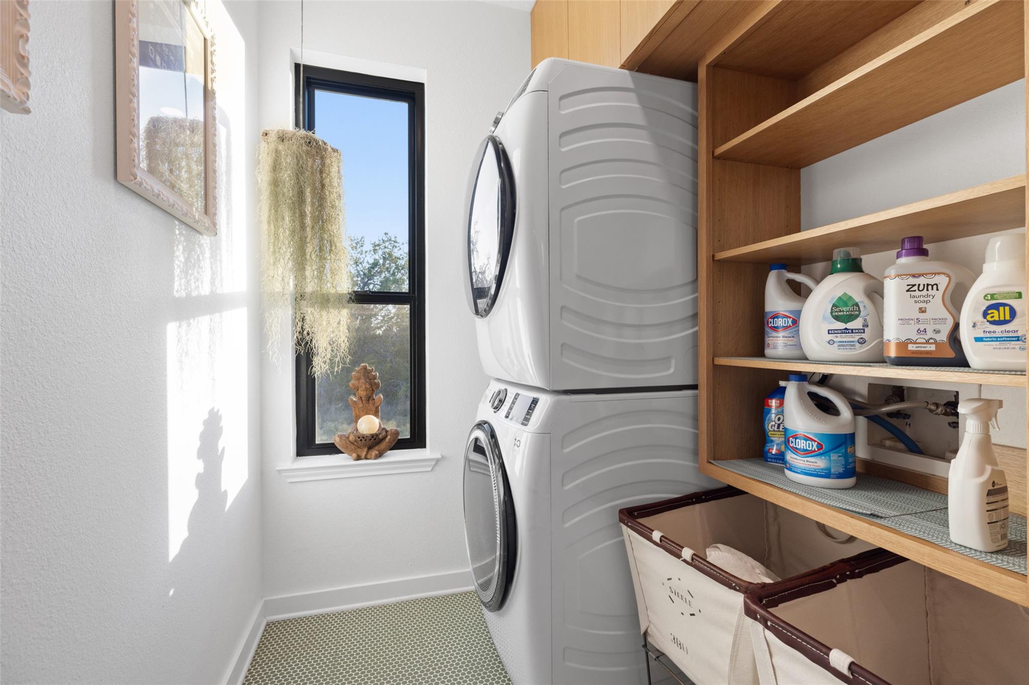 120 Oak Springs Dr, Dripping Springs, TX 78620