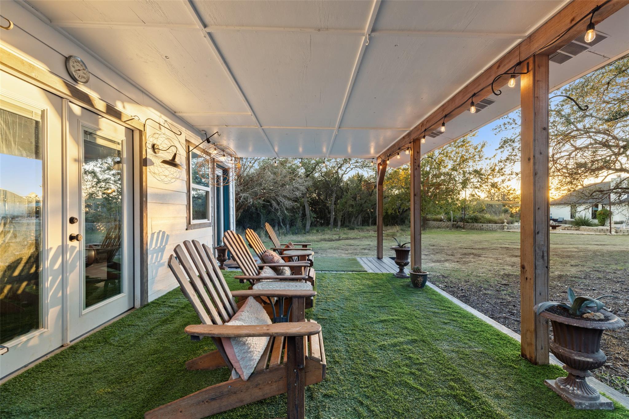 120 Oak Springs Dr, Dripping Springs, TX 78620