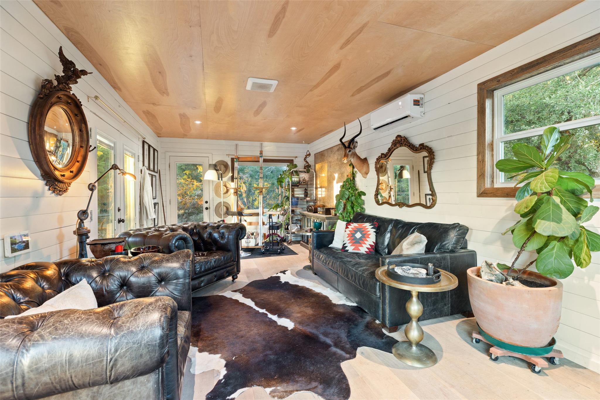 120 Oak Springs Dr, Dripping Springs, TX 78620