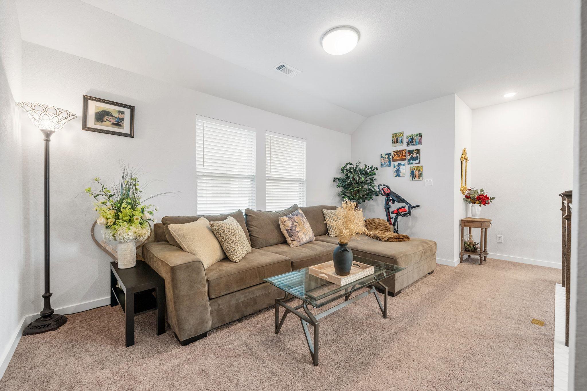 128 Three Oaks Ln, Georgetown, TX 78628