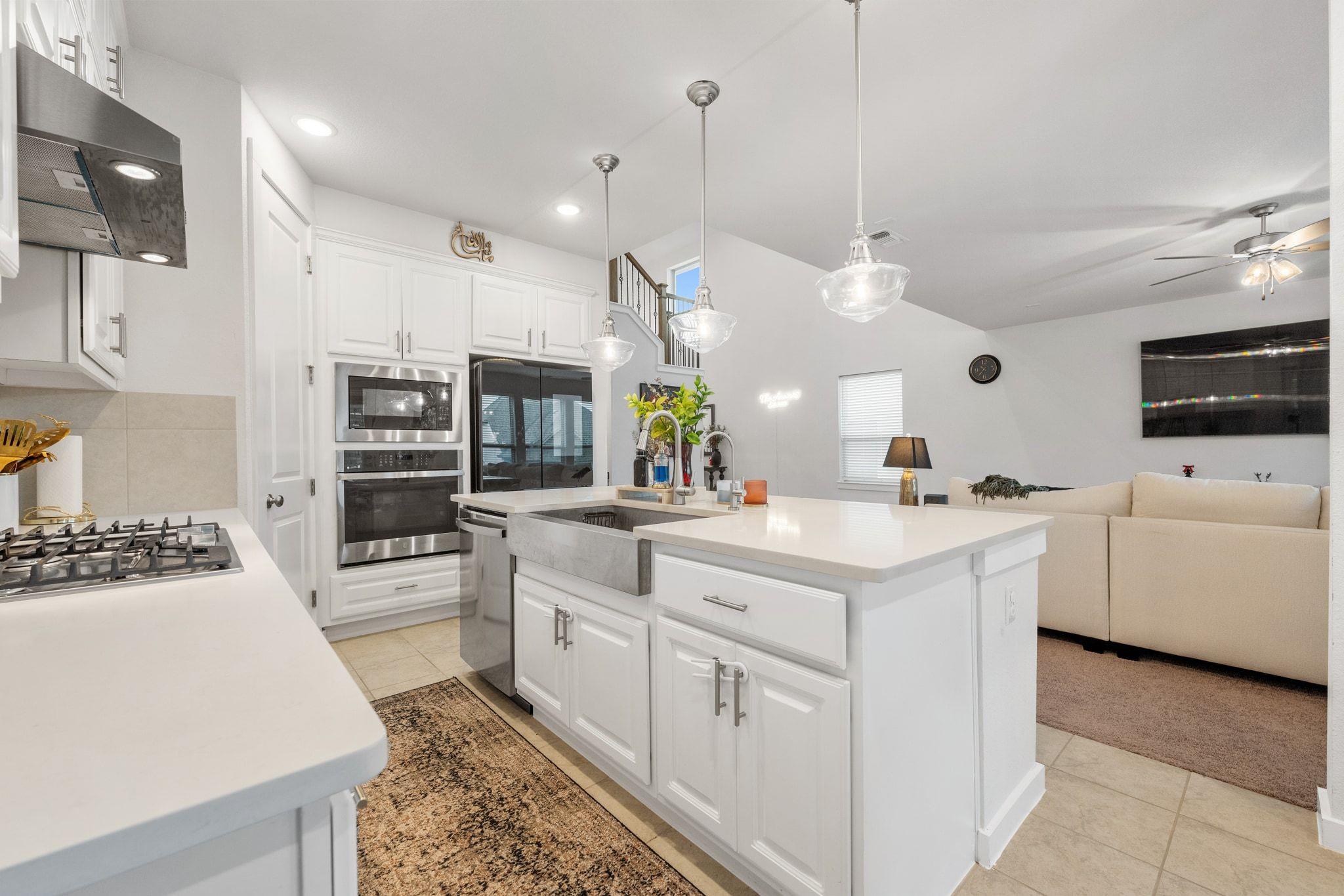 128 Three Oaks Ln, Georgetown, TX 78628