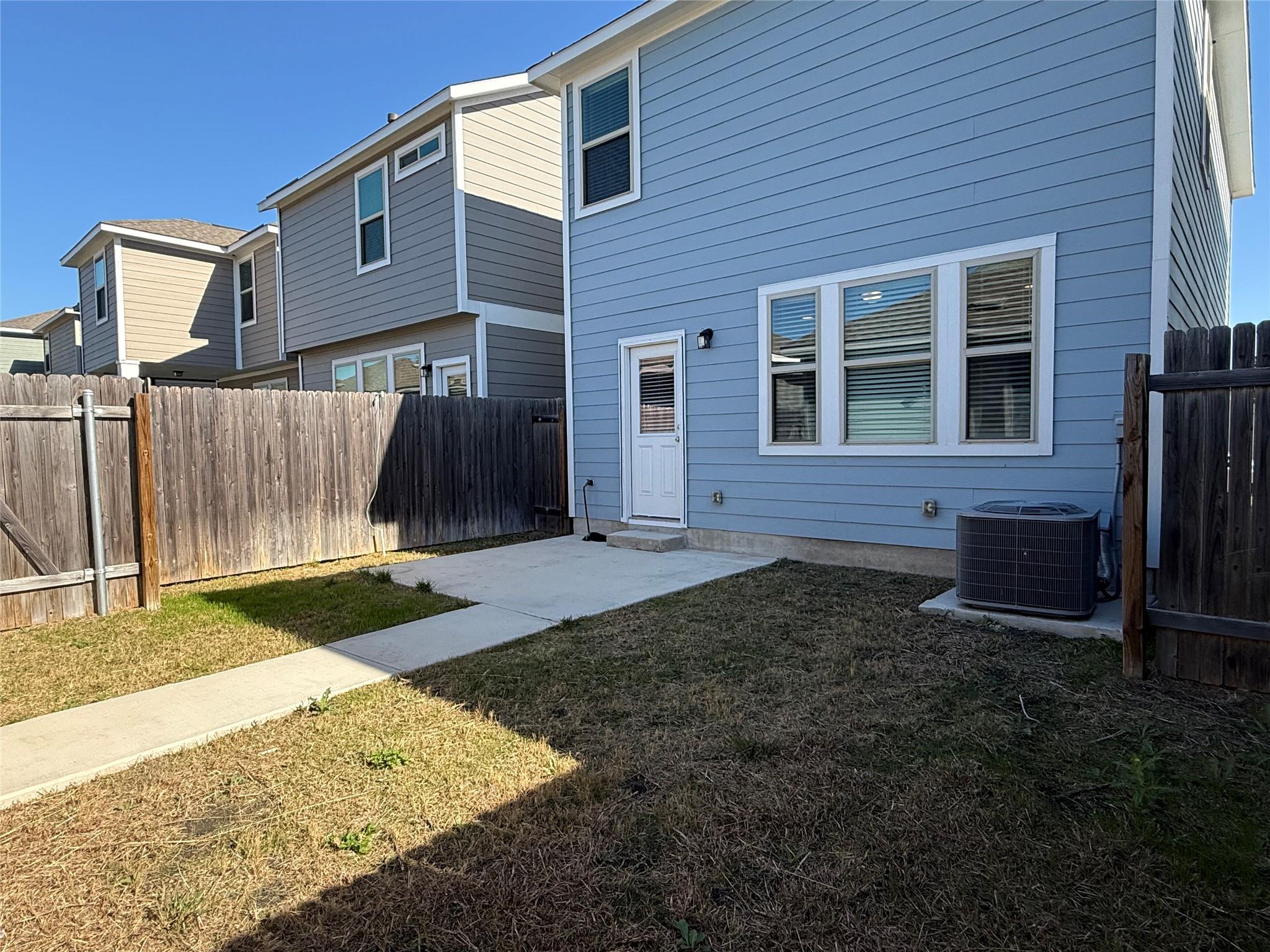 1941 Arendale Dr, Leander, TX 78641