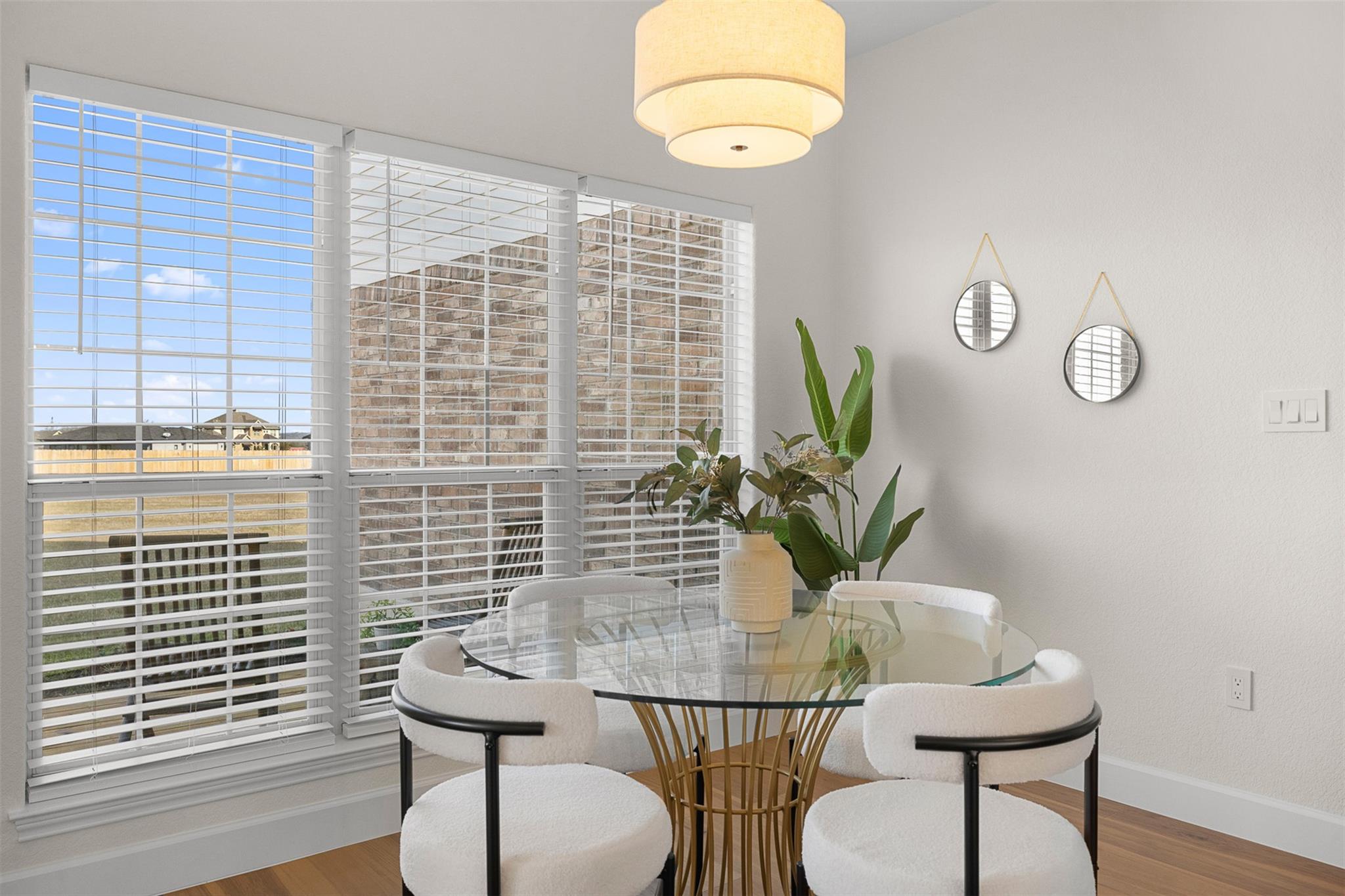 116 Oak Plaza Dr, Georgetown, TX 78628