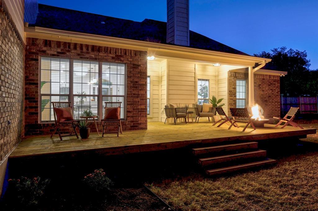 116 Oak Plaza Dr, Georgetown, TX 78628