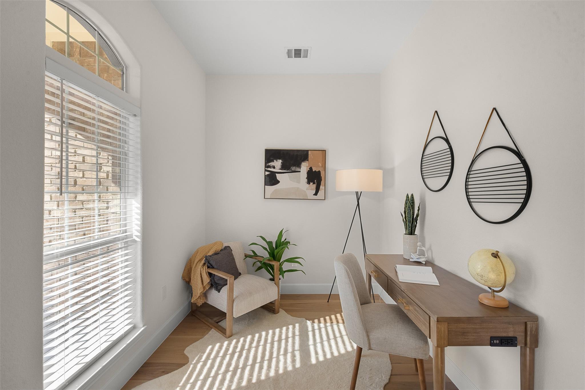 116 Oak Plaza Dr, Georgetown, TX 78628