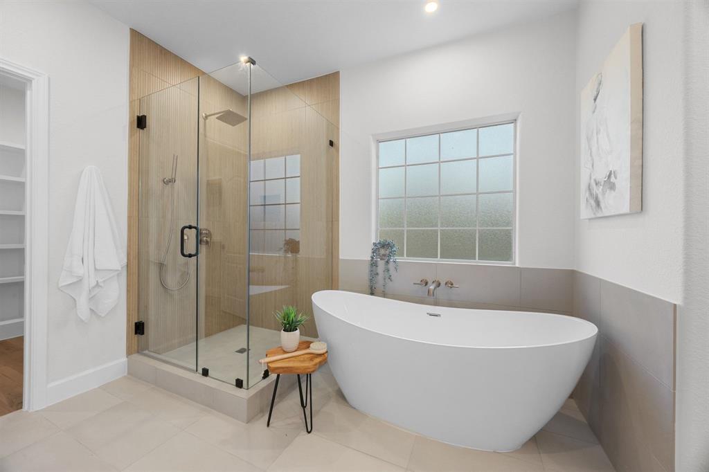 116 Oak Plaza Dr, Georgetown, TX 78628