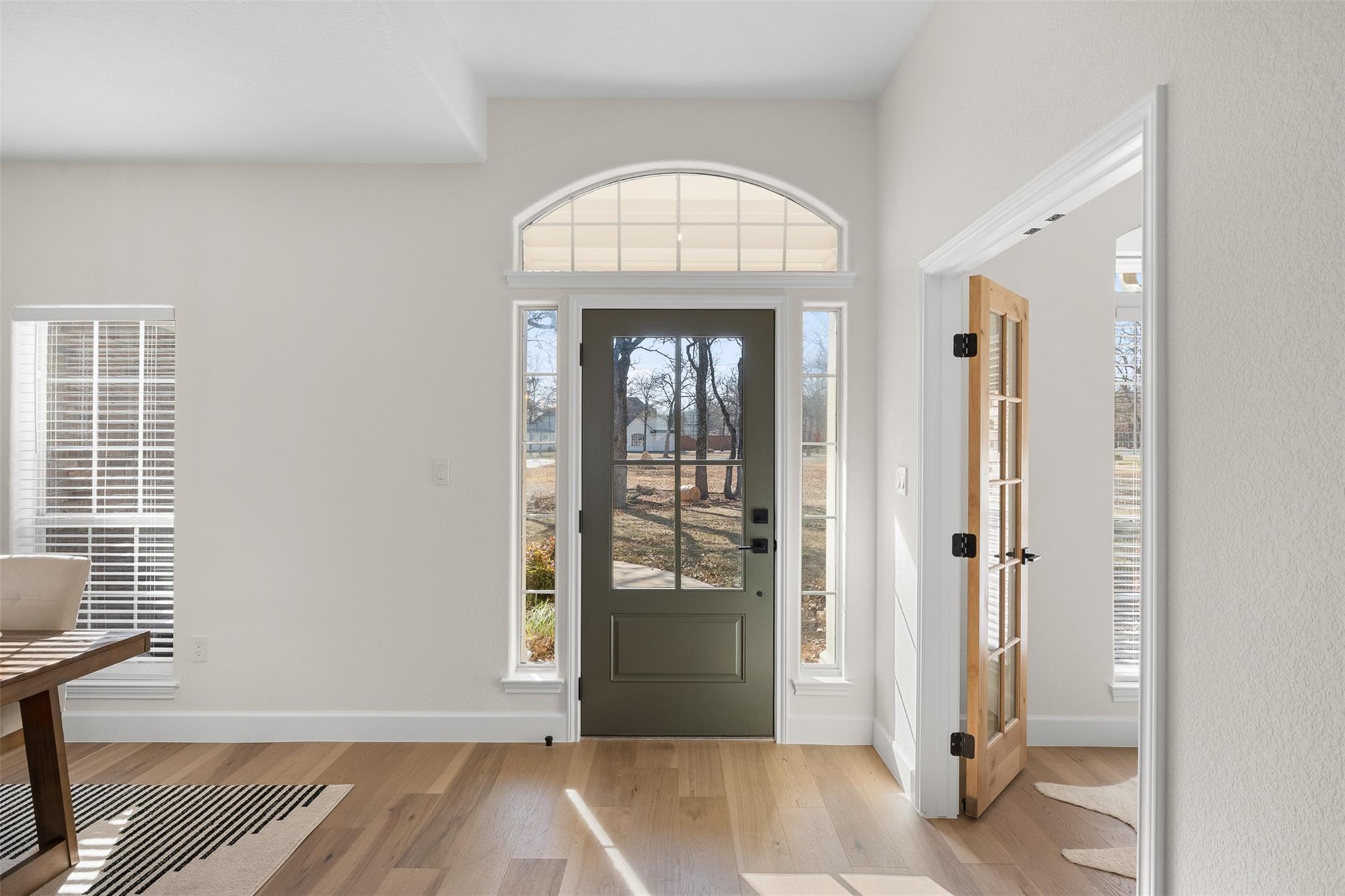 116 Oak Plaza Dr, Georgetown, TX 78628