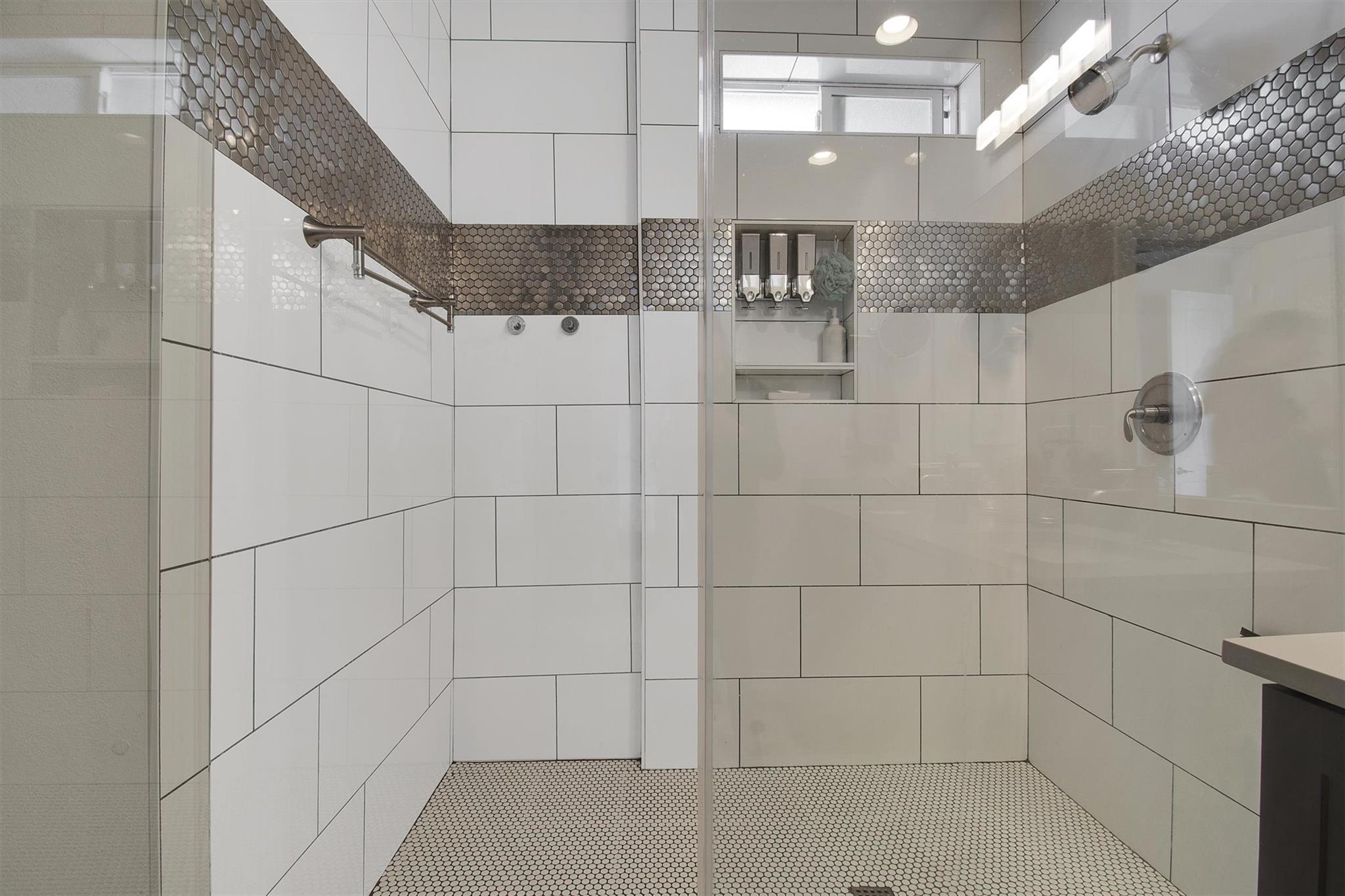 1905 Alegria Rd # B, Austin, TX 78757