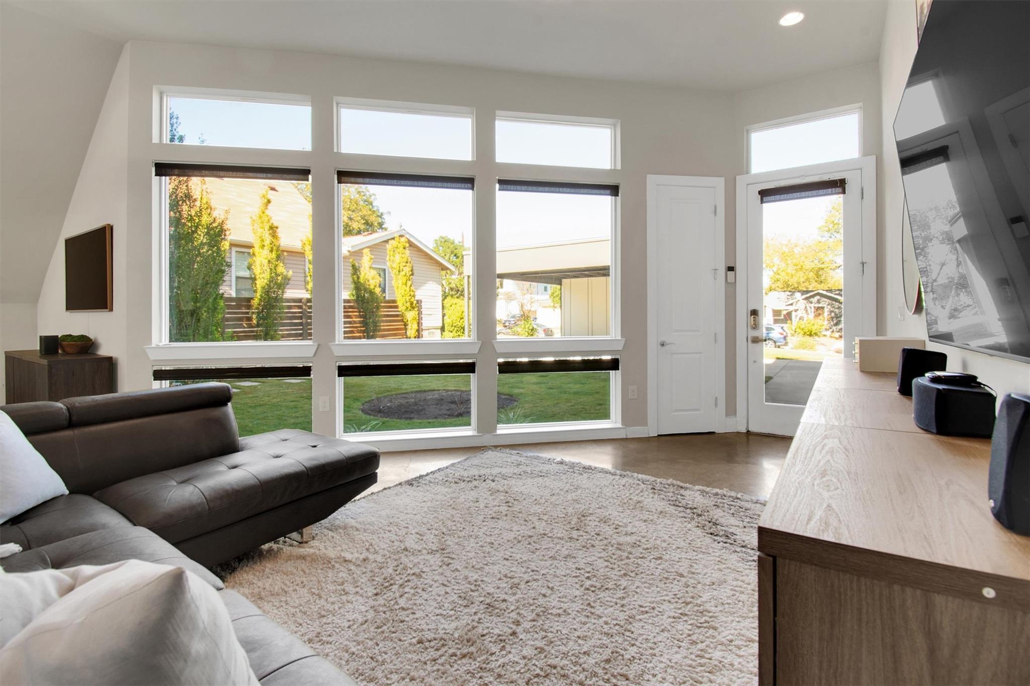 1905 Alegria Rd # B, Austin, TX 78757