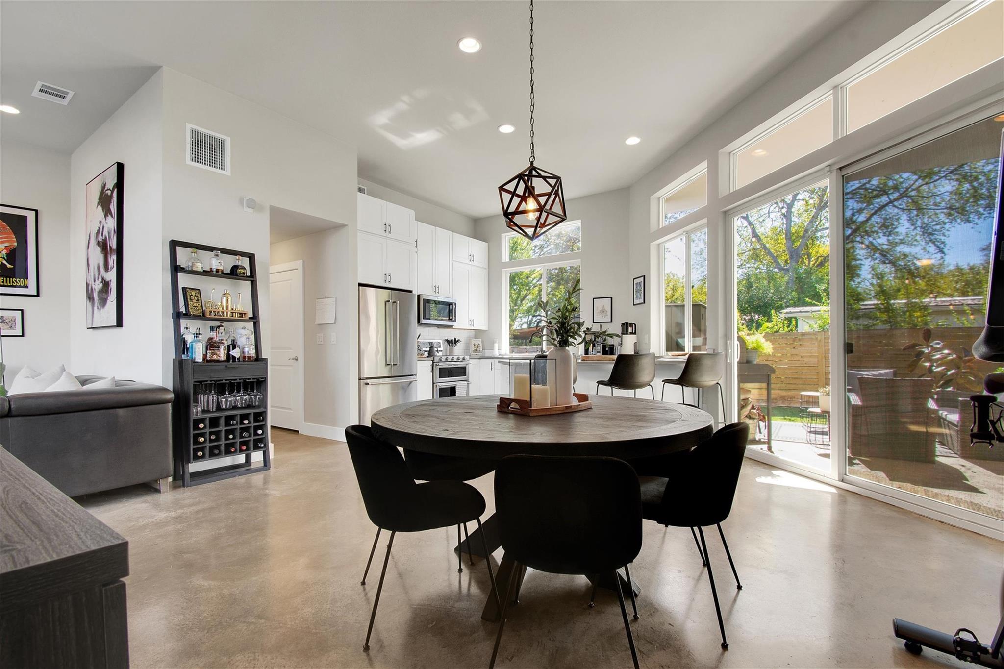 1905 Alegria Rd # B, Austin, TX 78757