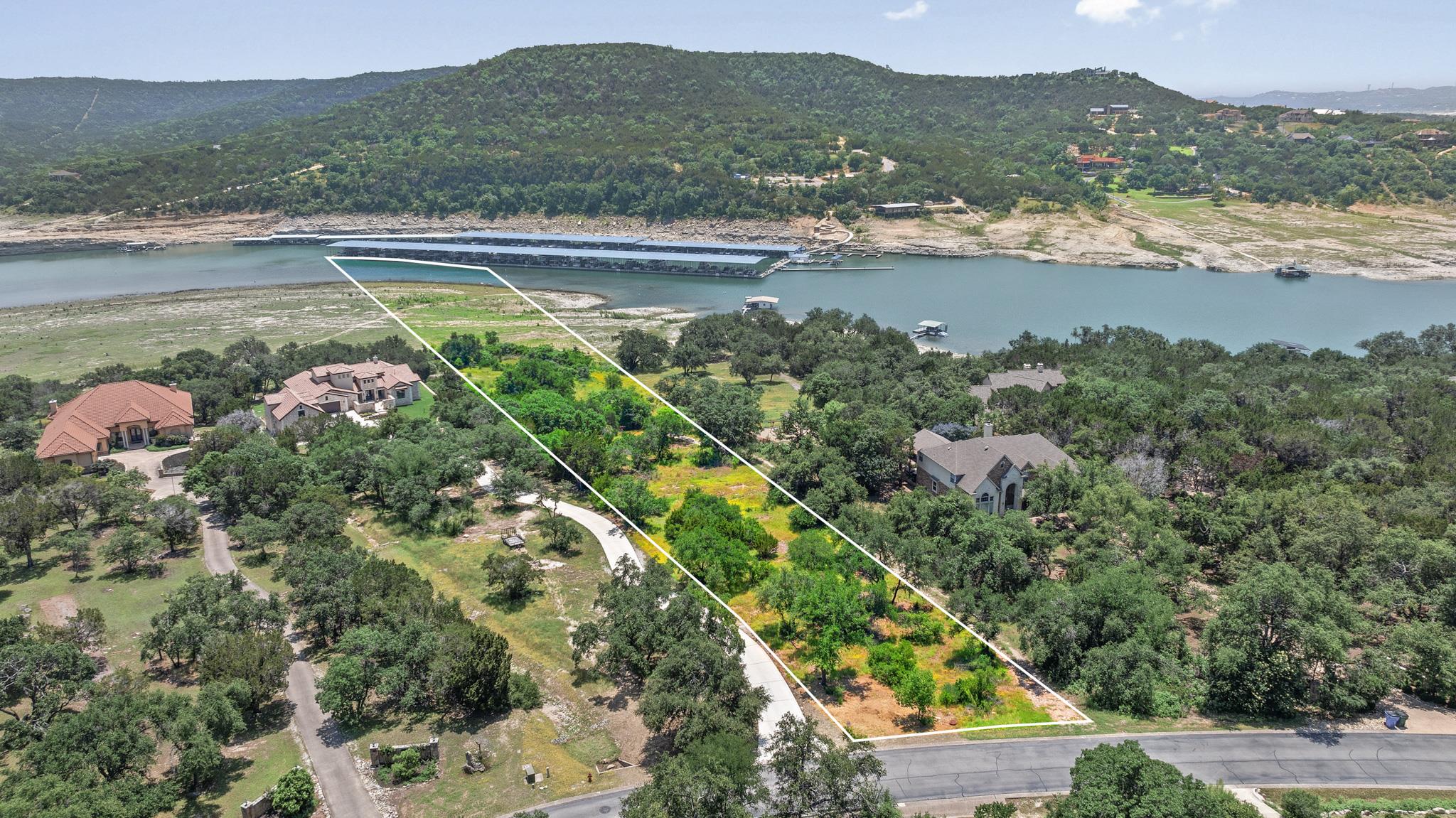 17124 Northlake Hills Dr, Jonestown, TX 78645