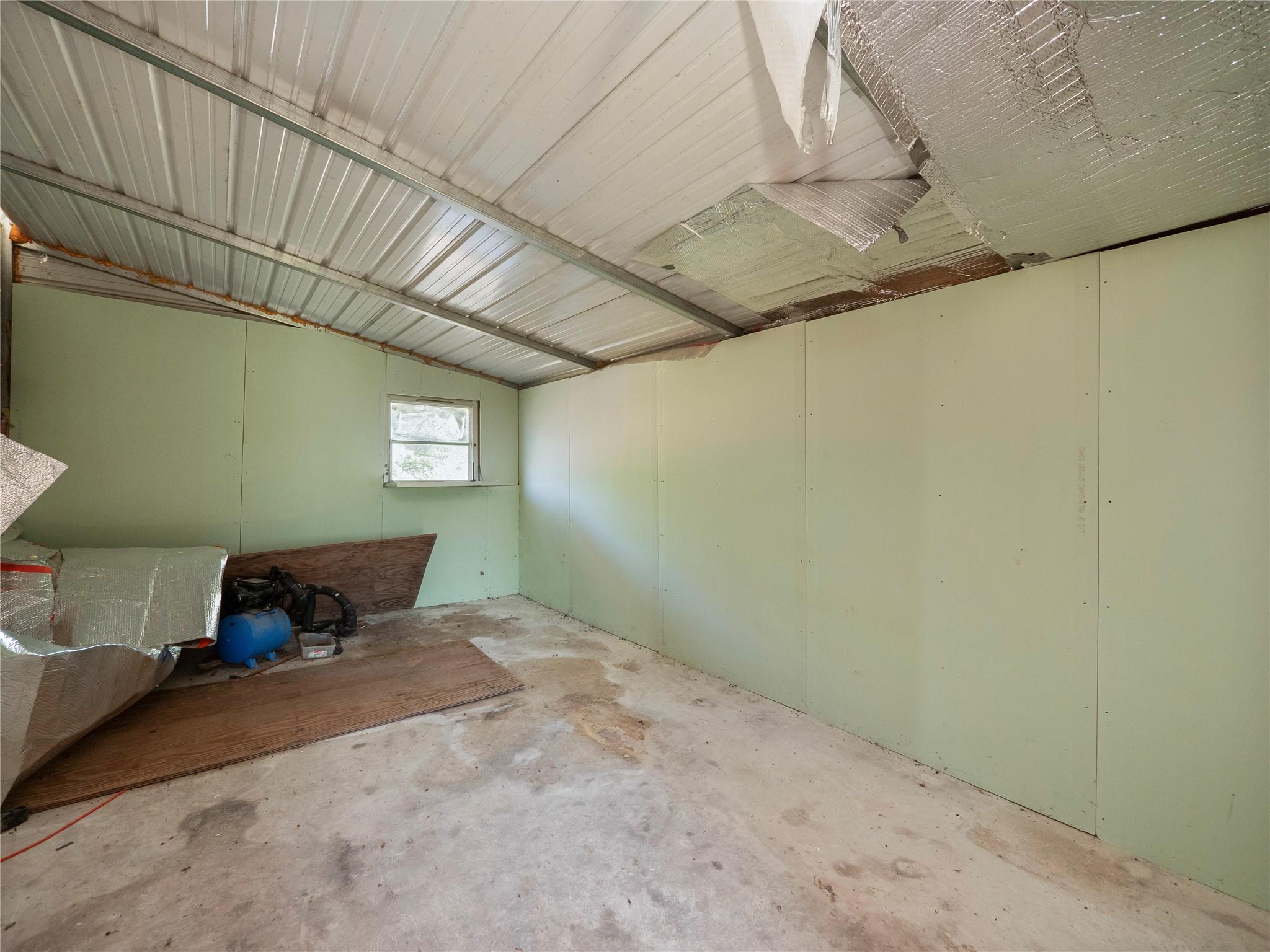 1435 County Road 429, Rockdale, TX 76567